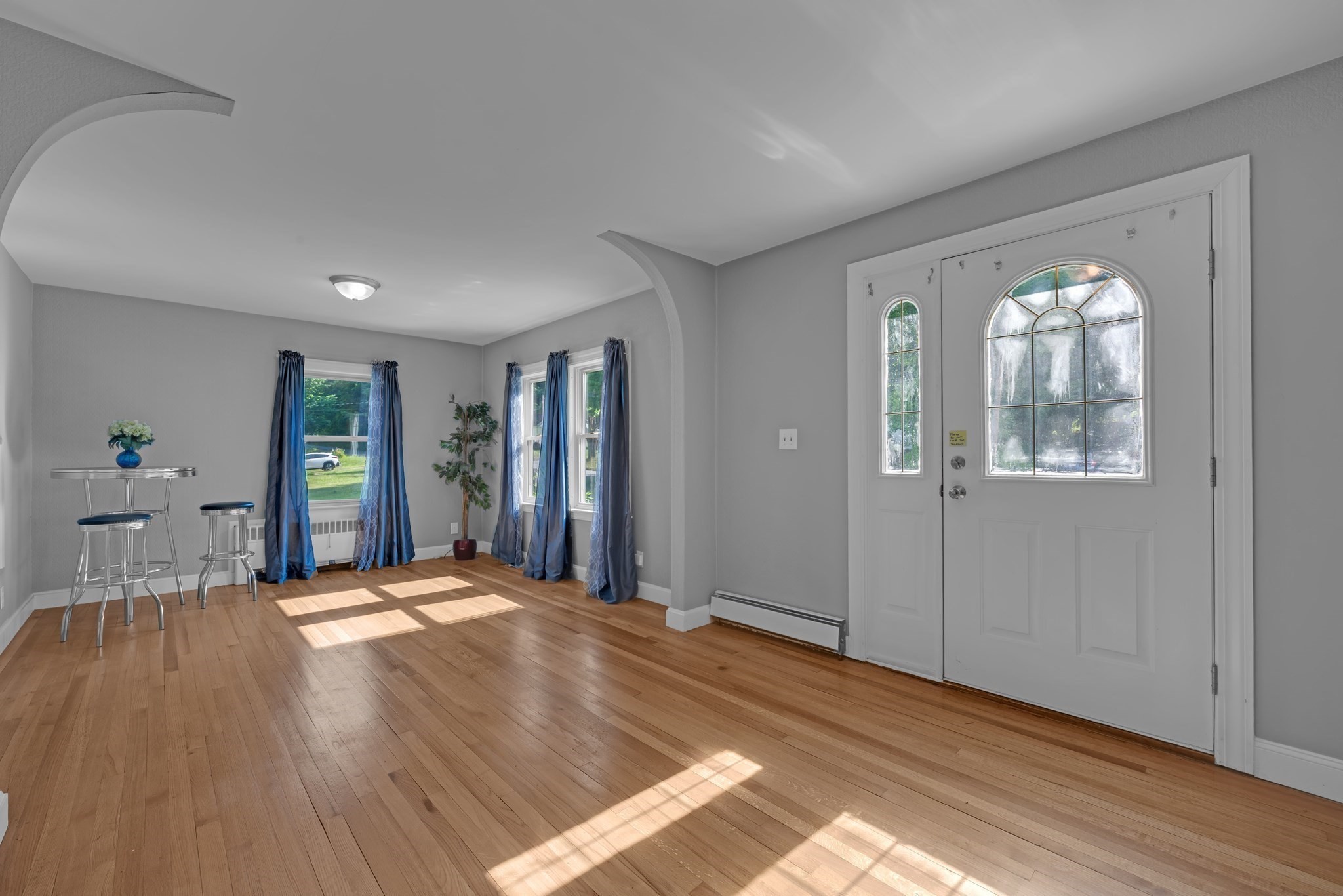 58 Randall St Property Photo 7