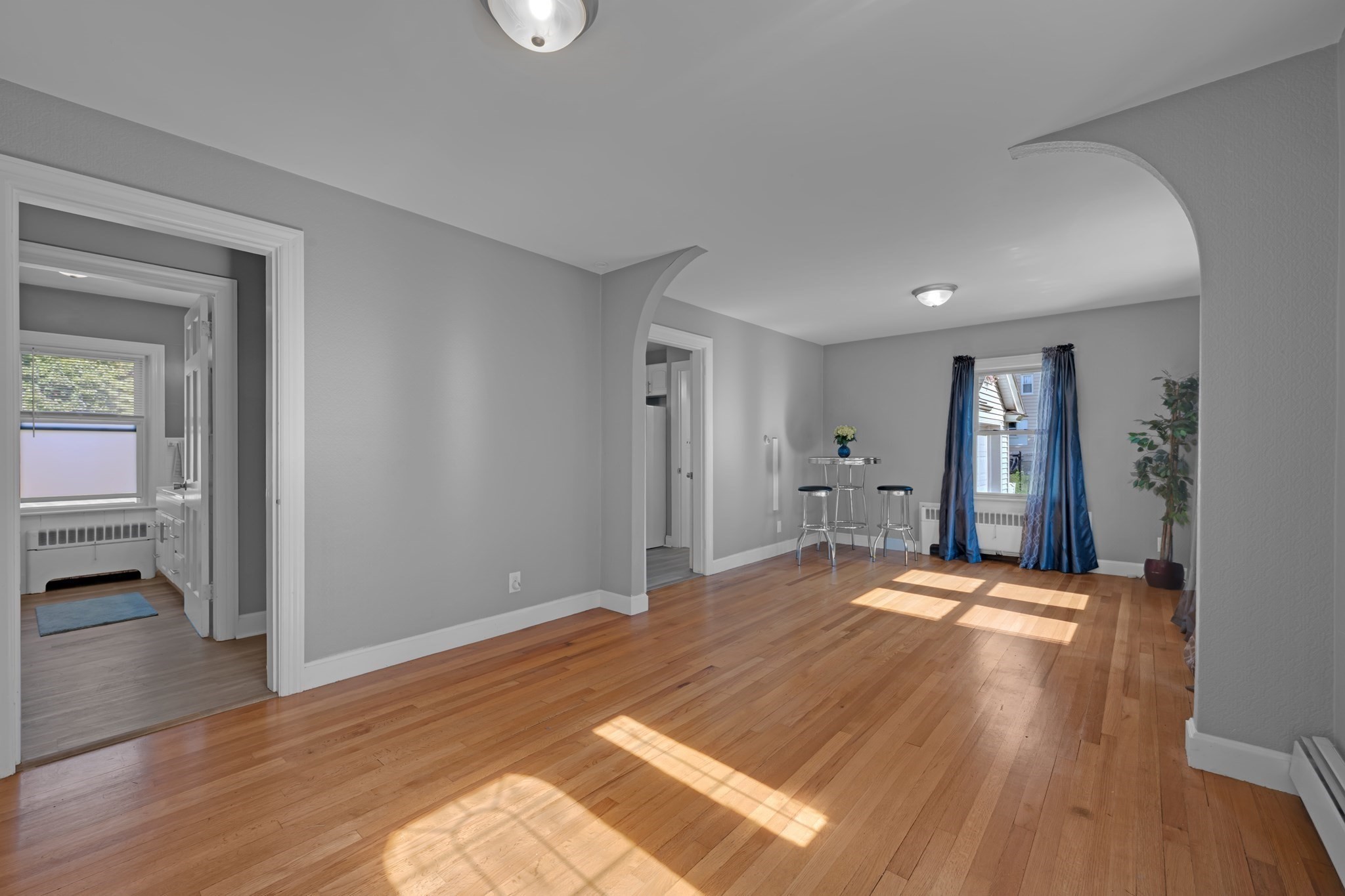 58 Randall St Property Photo 8