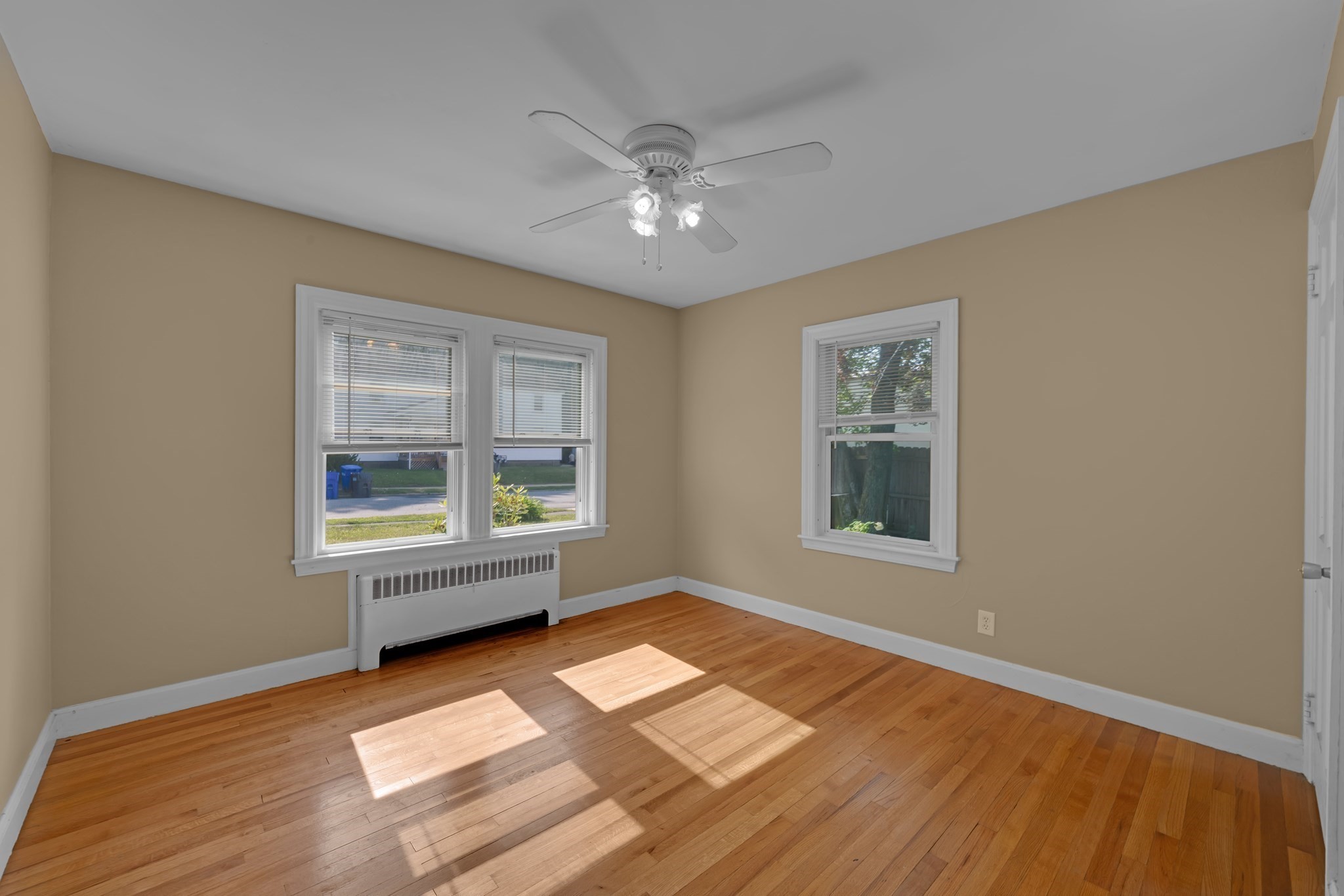 58 Randall St Property Photo 10