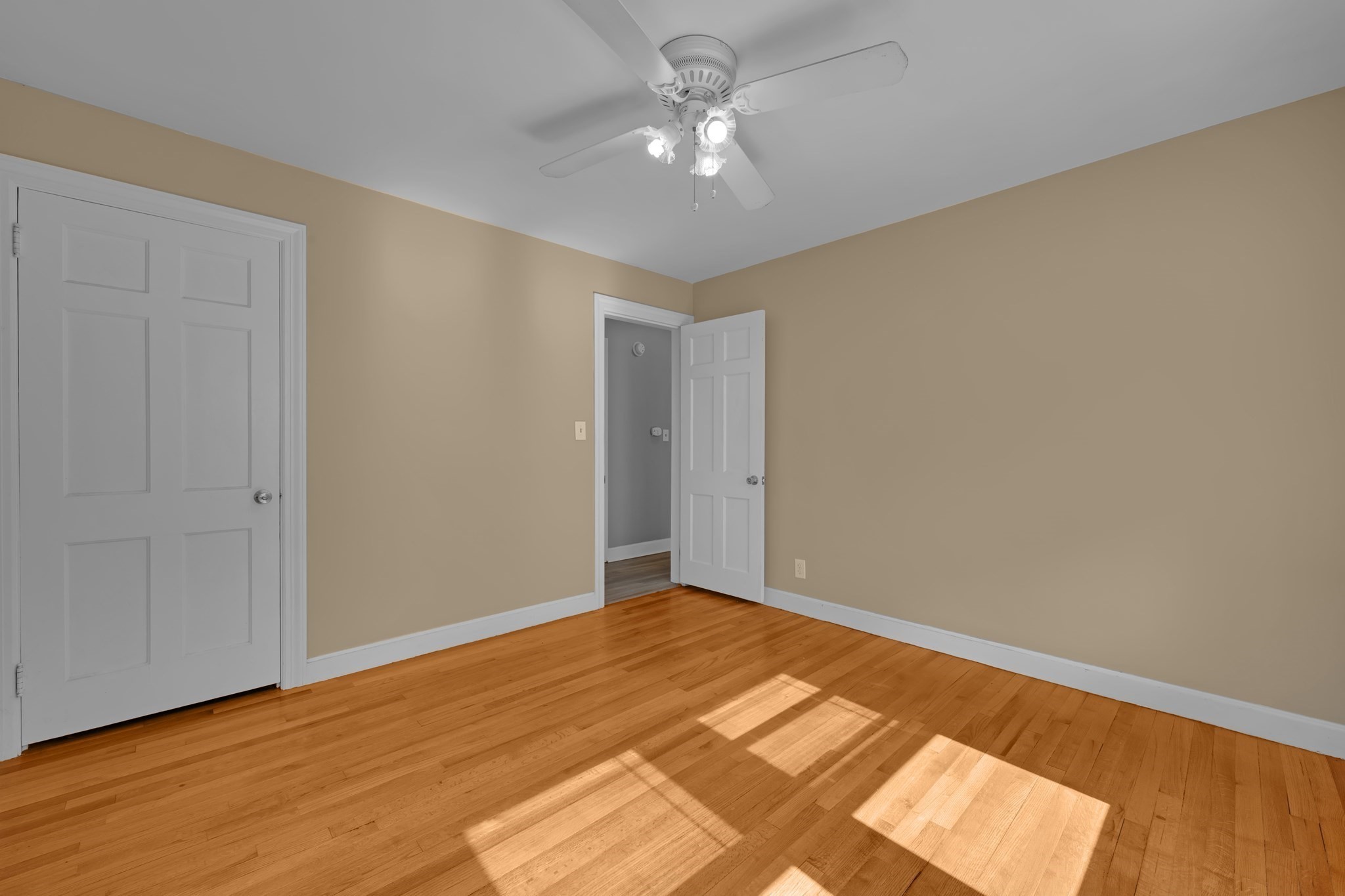 58 Randall St Property Photo 11