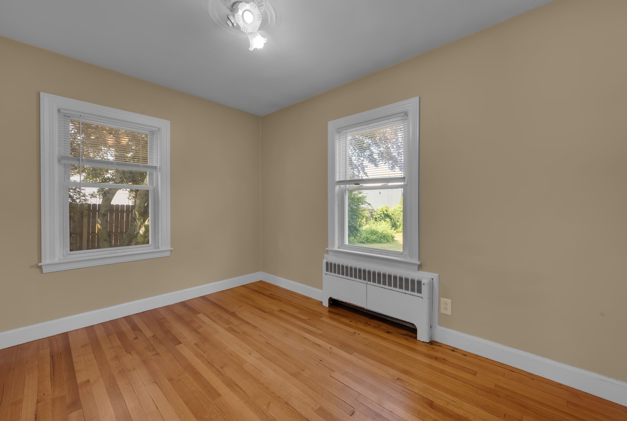 58 Randall St Property Photo 12