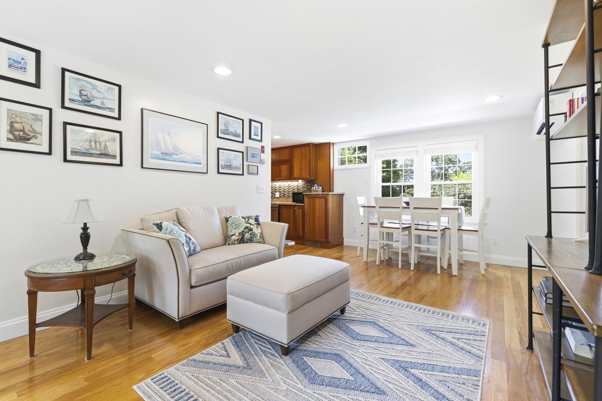 6r Fairview Ave Property Photo 3