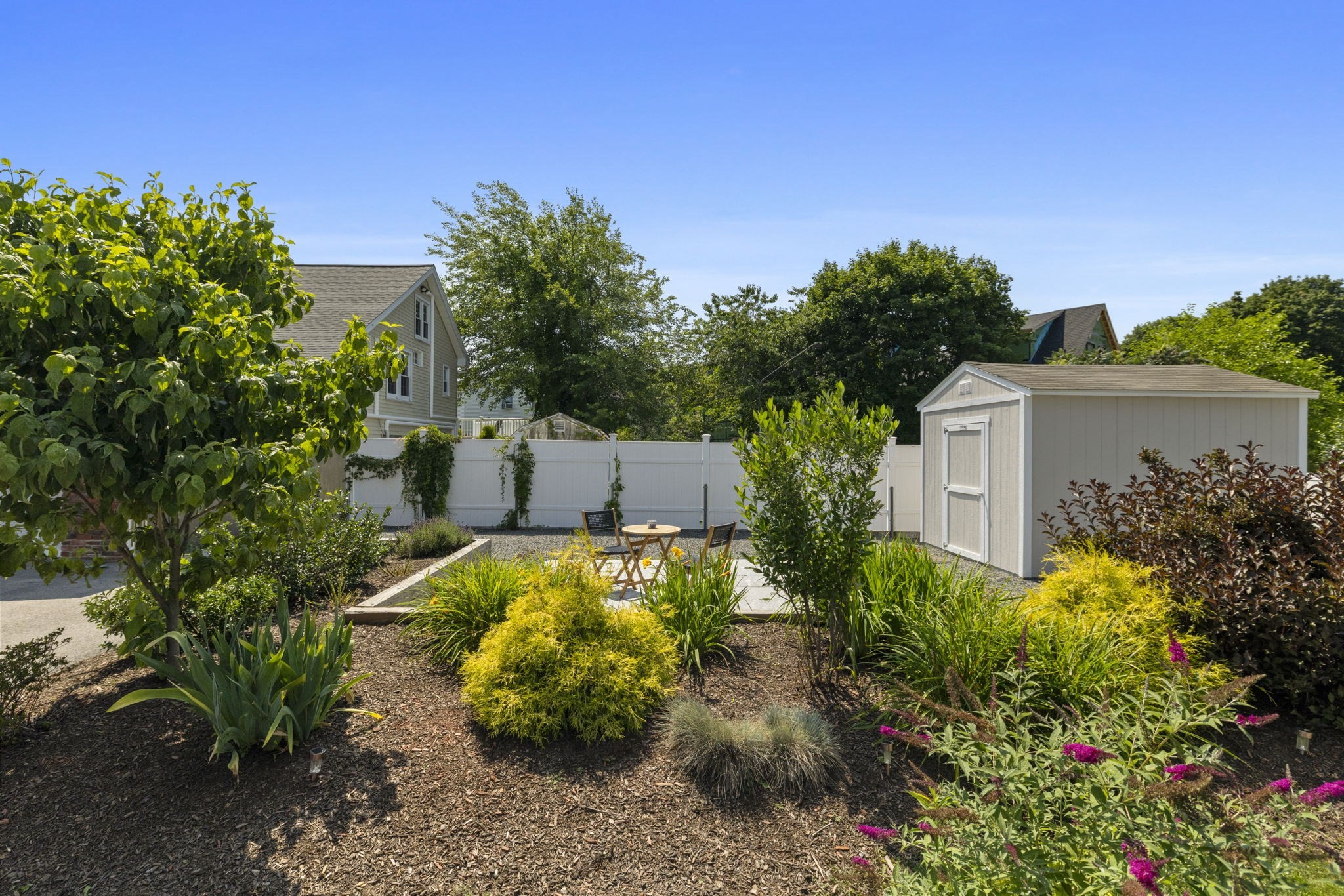6r Fairview Ave Property Photo 31