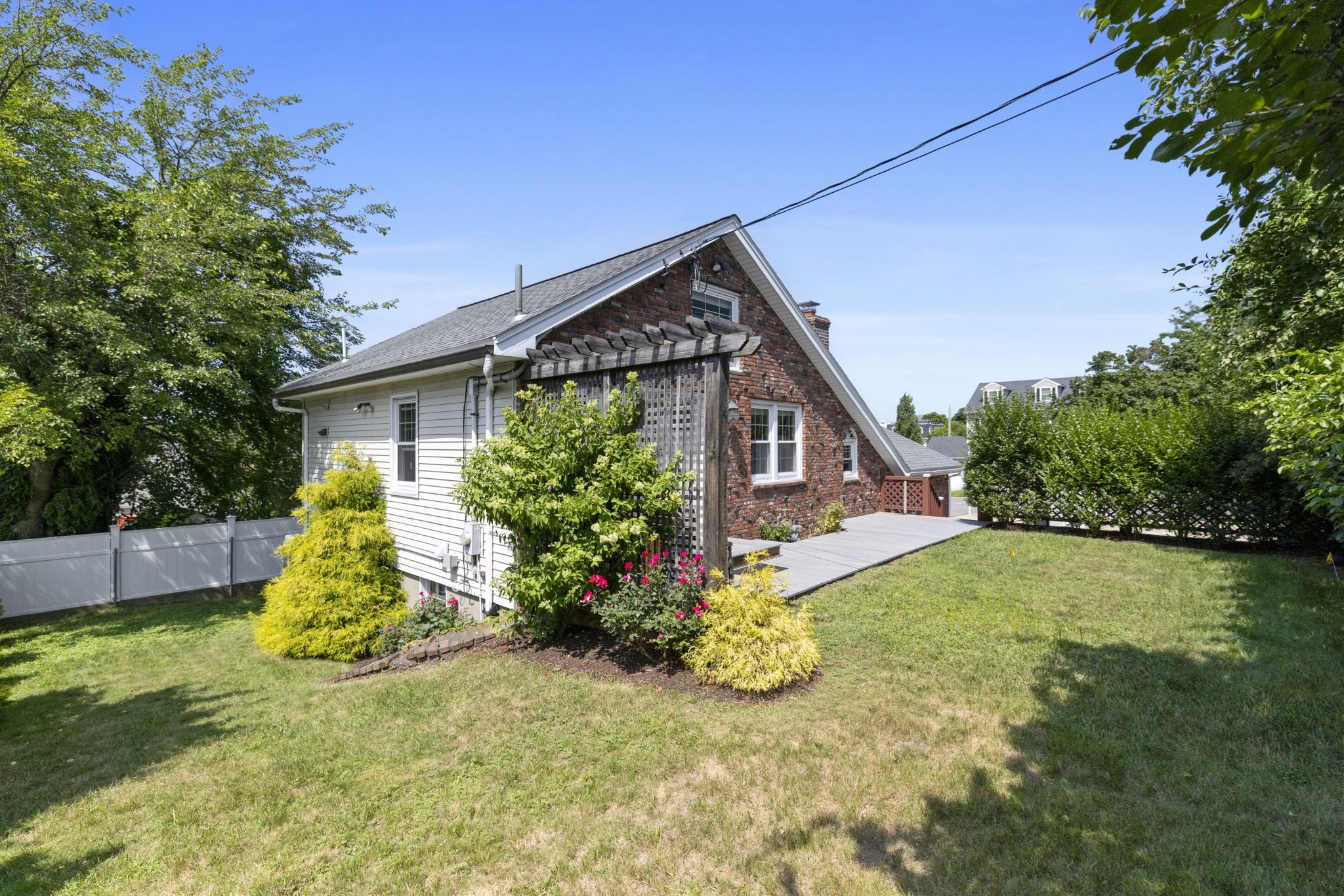 6r Fairview Ave Property Photo 33