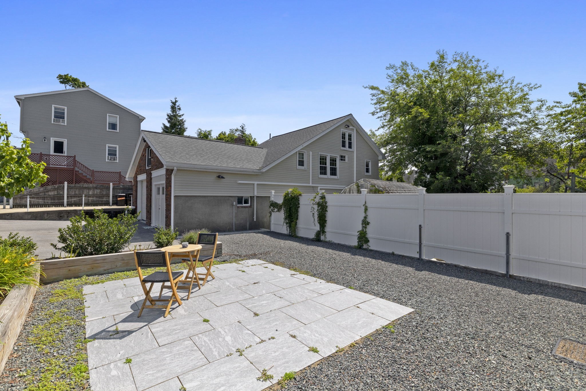 6r Fairview Ave Property Photo 36
