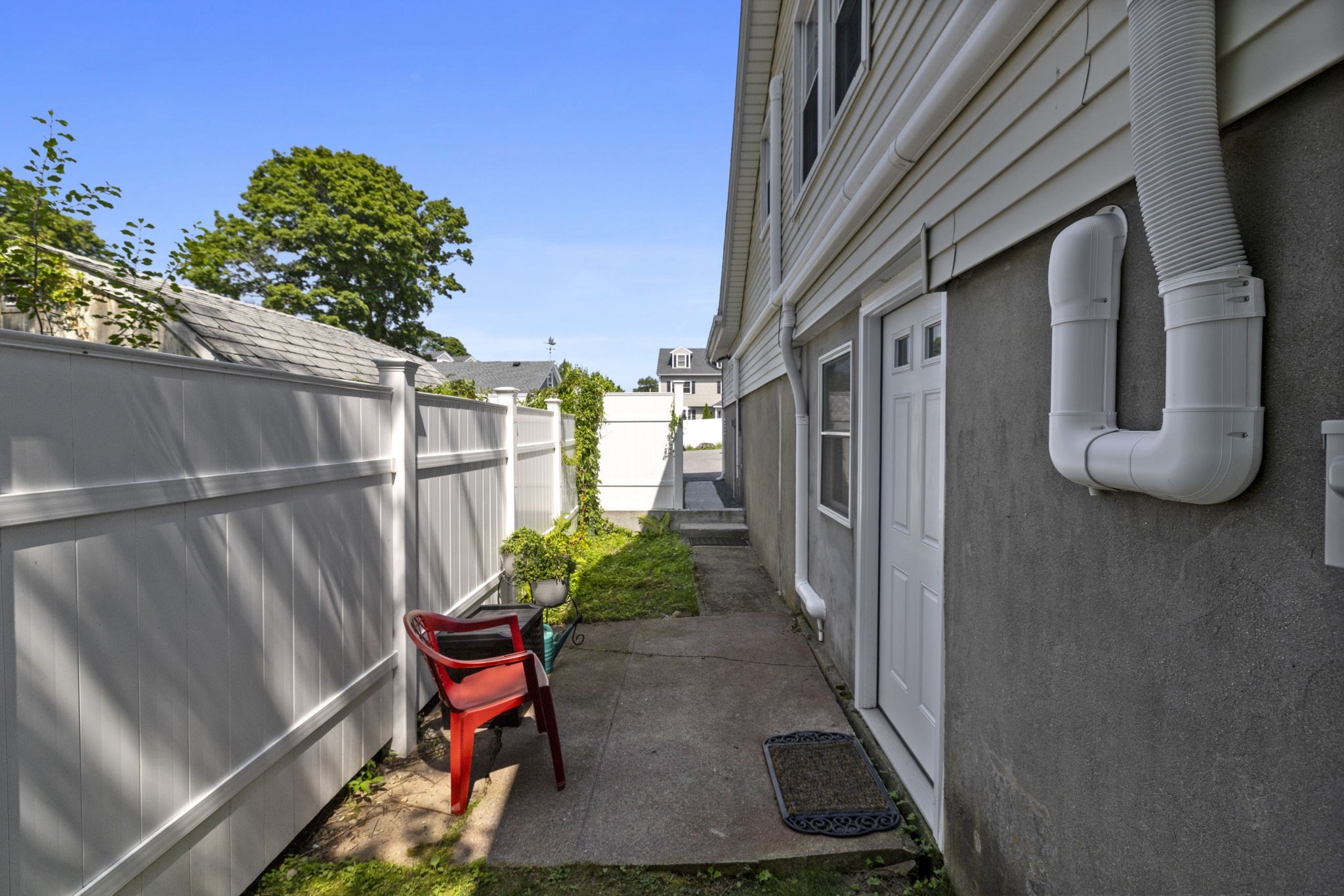 6r Fairview Ave Property Photo 38