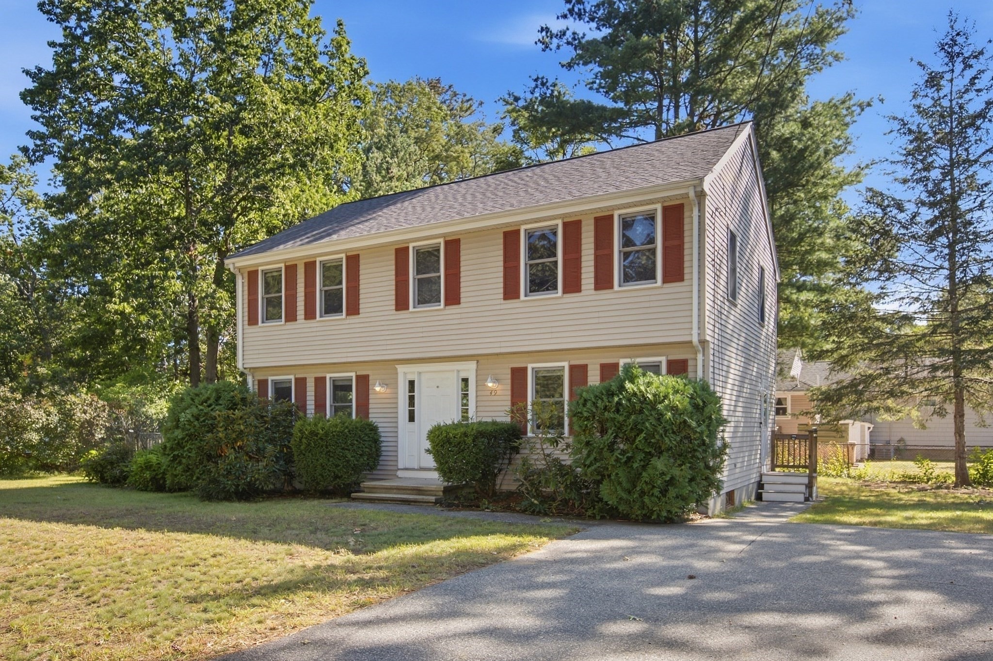 49 School St Property Photo 1