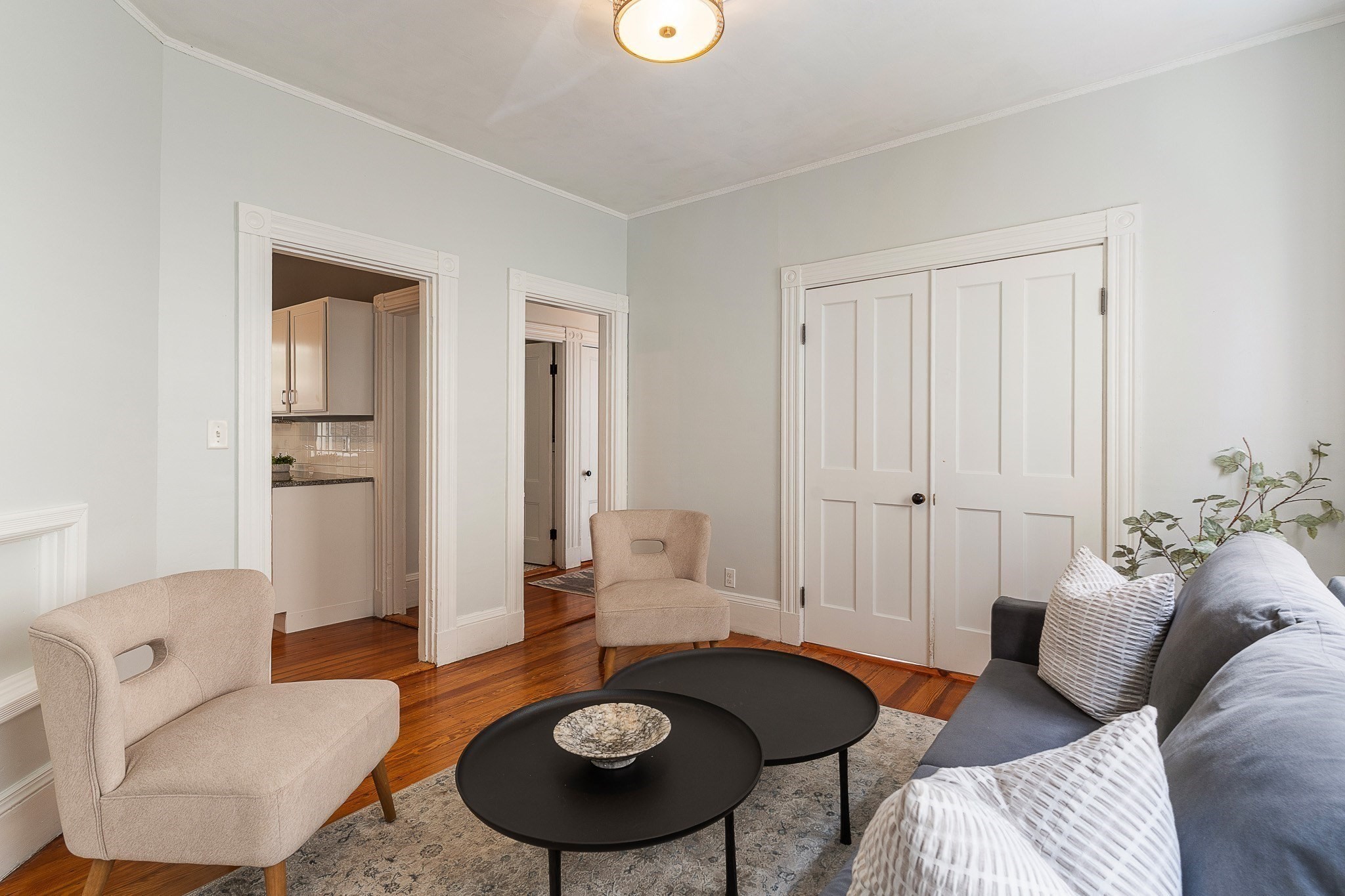 14 Henry St # 14 Property Photo 4
