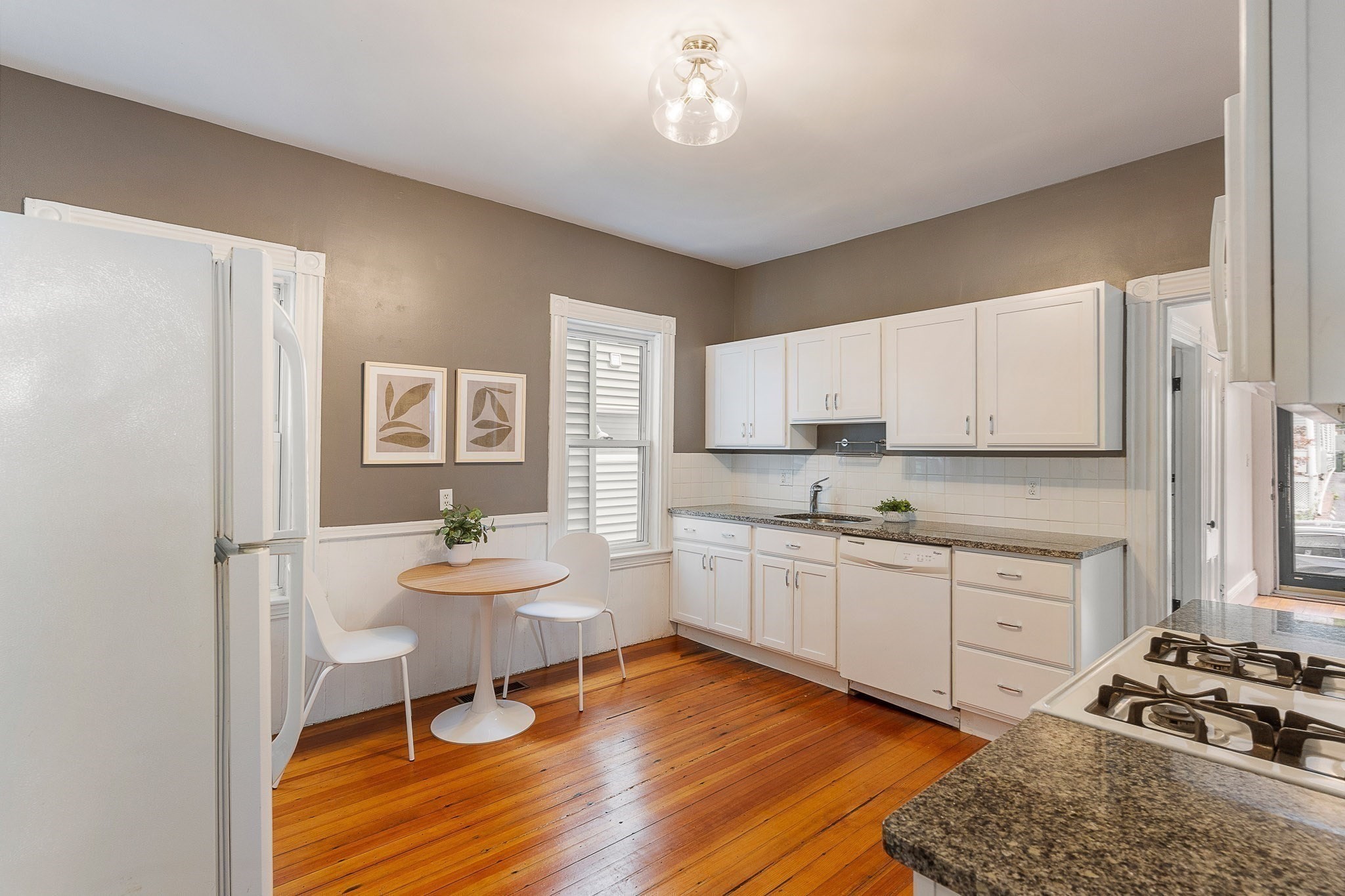 14 Henry St # 14 Property Photo 8