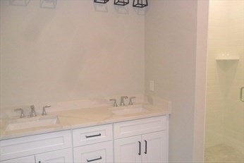 87 East Main Street # 87 Property Photo 17