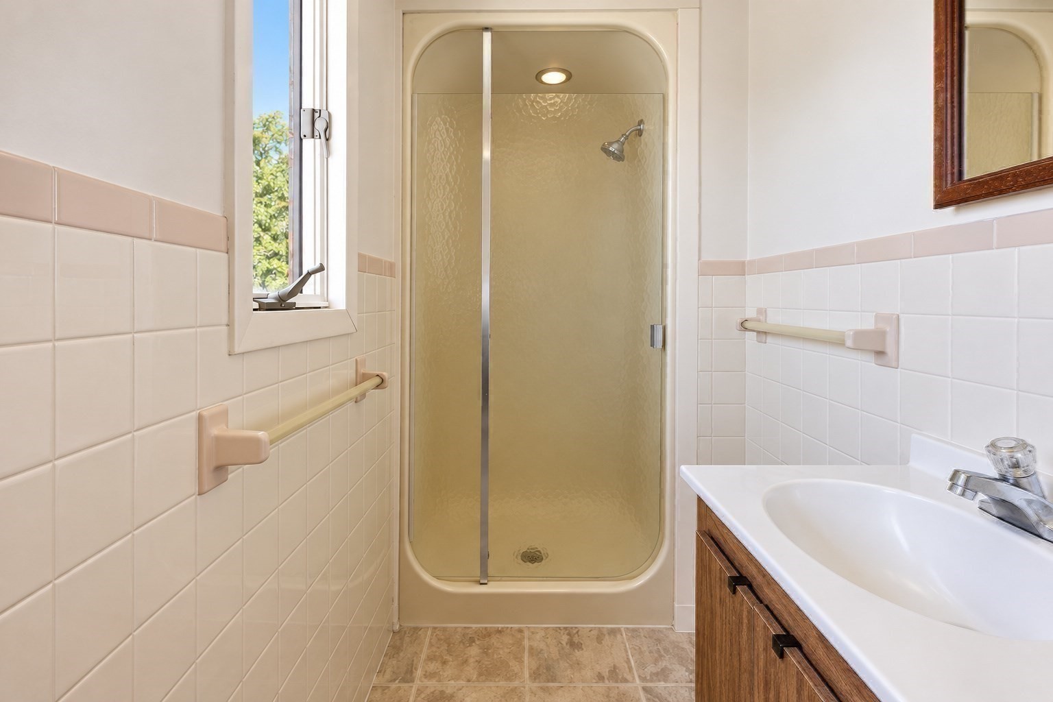 57 Elm St Property Photo 16
