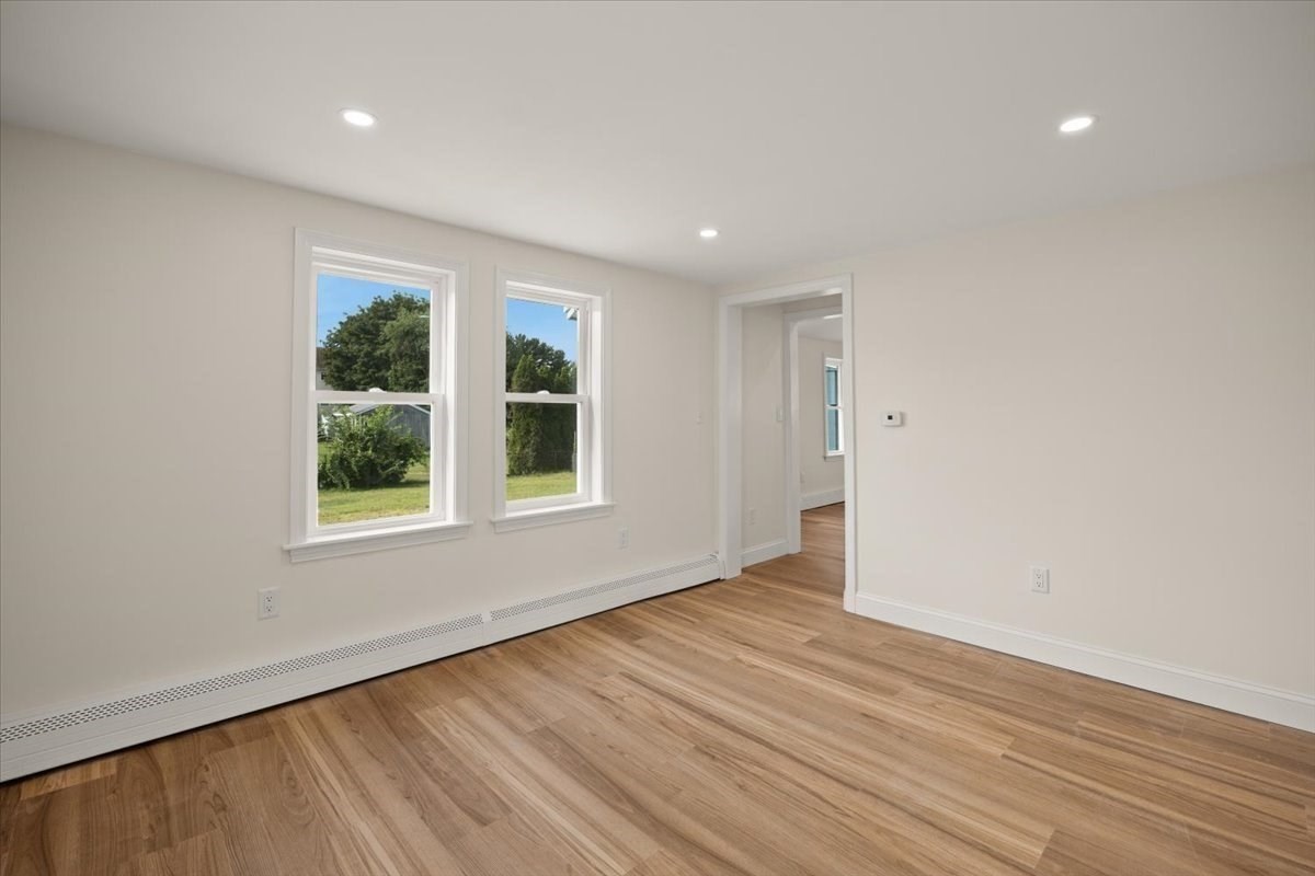 75 Ottawa St Property Photo 22
