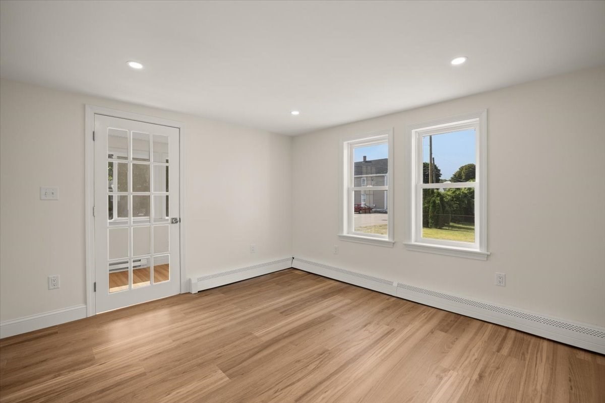 75 Ottawa St Property Photo 23