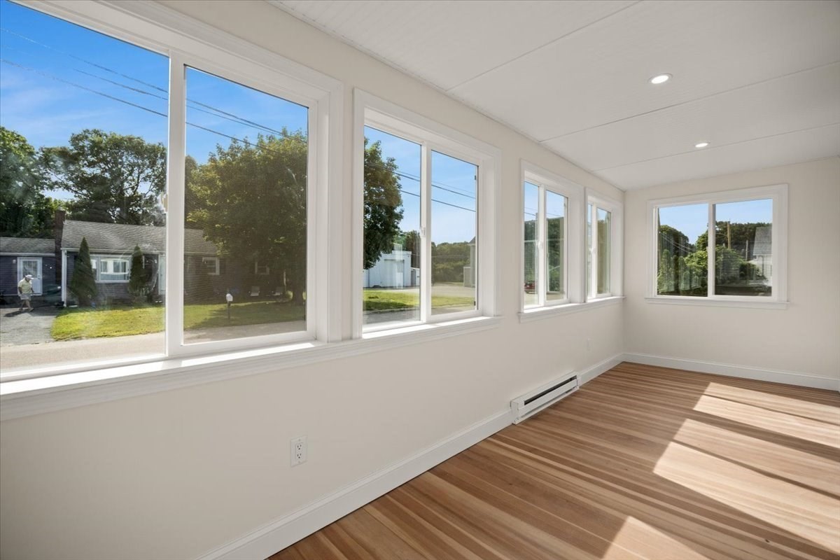 75 Ottawa St Property Photo 25