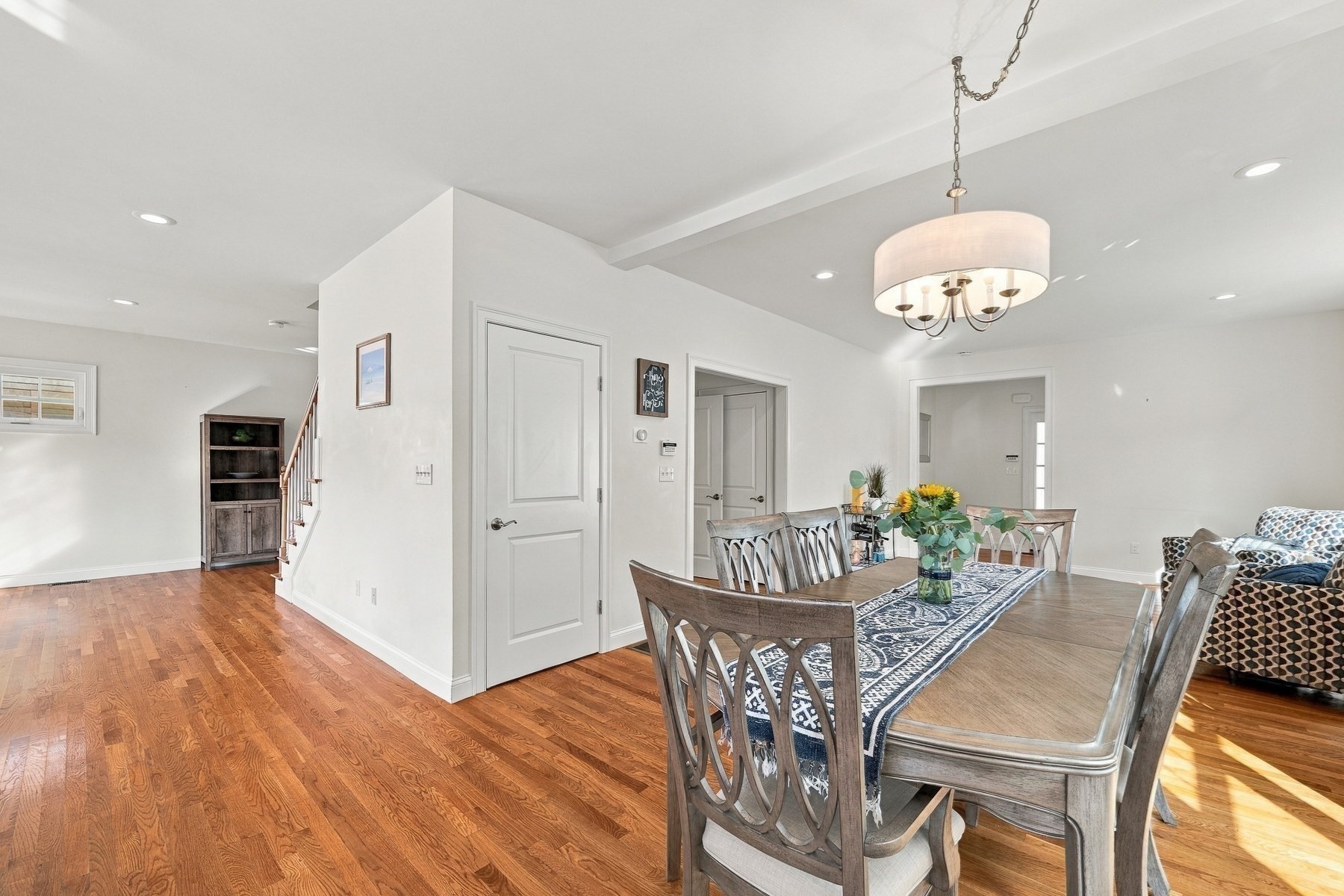 14 Morton Hill Ave Property Photo 14