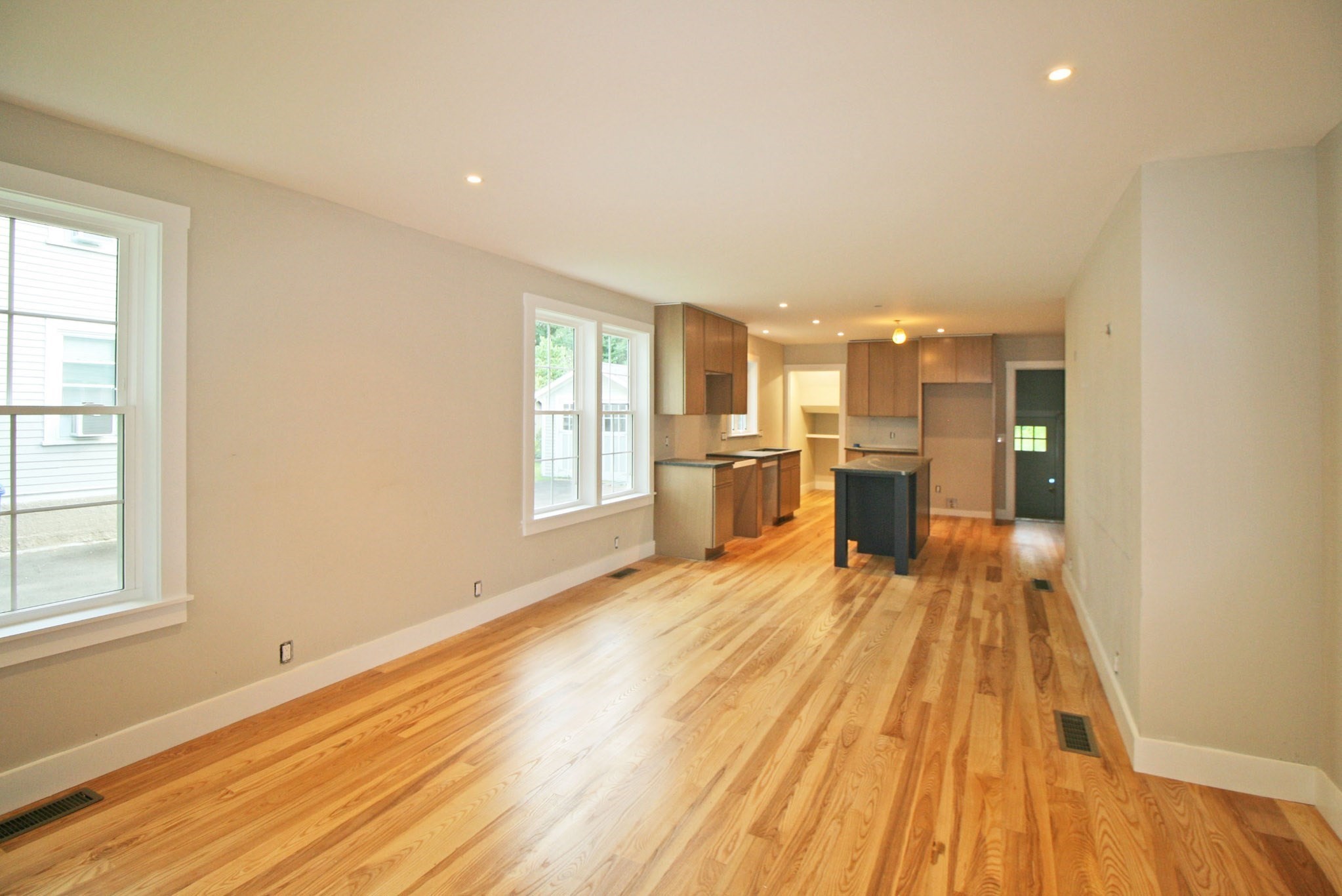 28 Northern Ave Property Photo 5