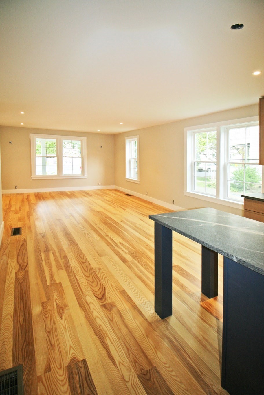 28 Northern Ave Property Photo 6