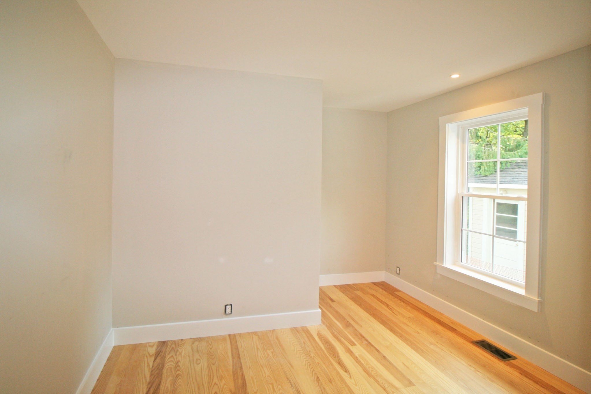 28 Northern Ave Property Photo 12