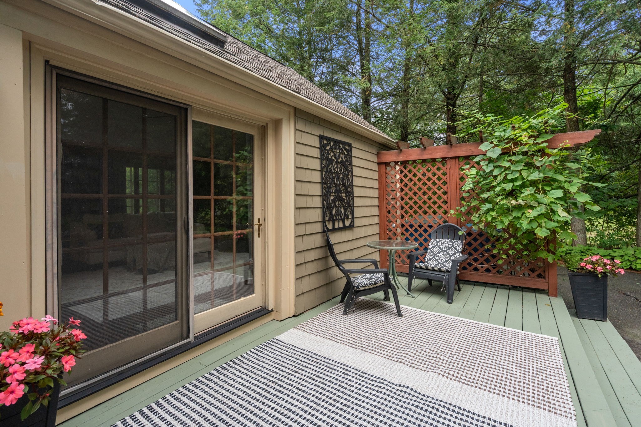 180 Chapman Street Property Photo 5