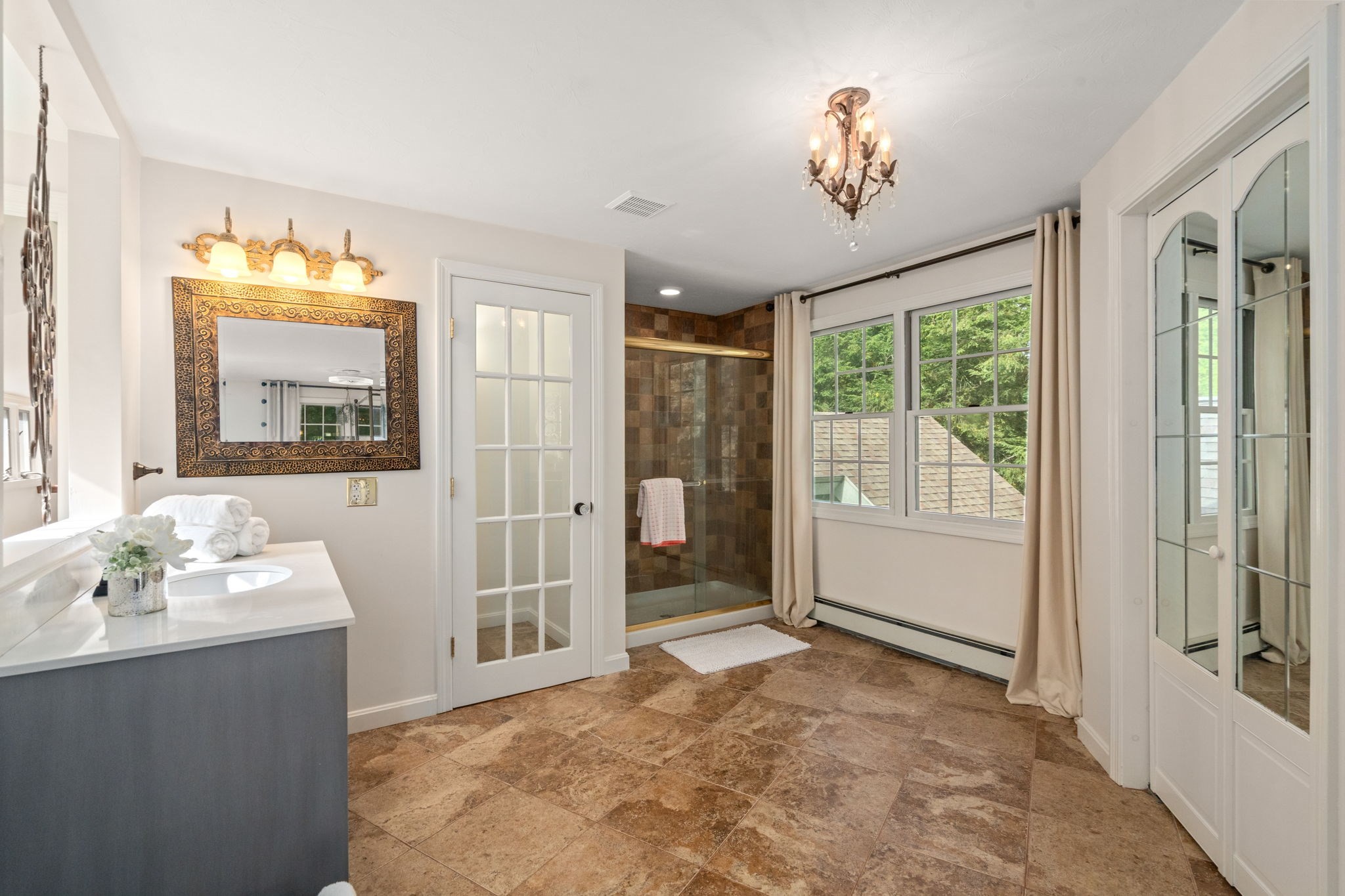 180 Chapman Street Property Photo 34