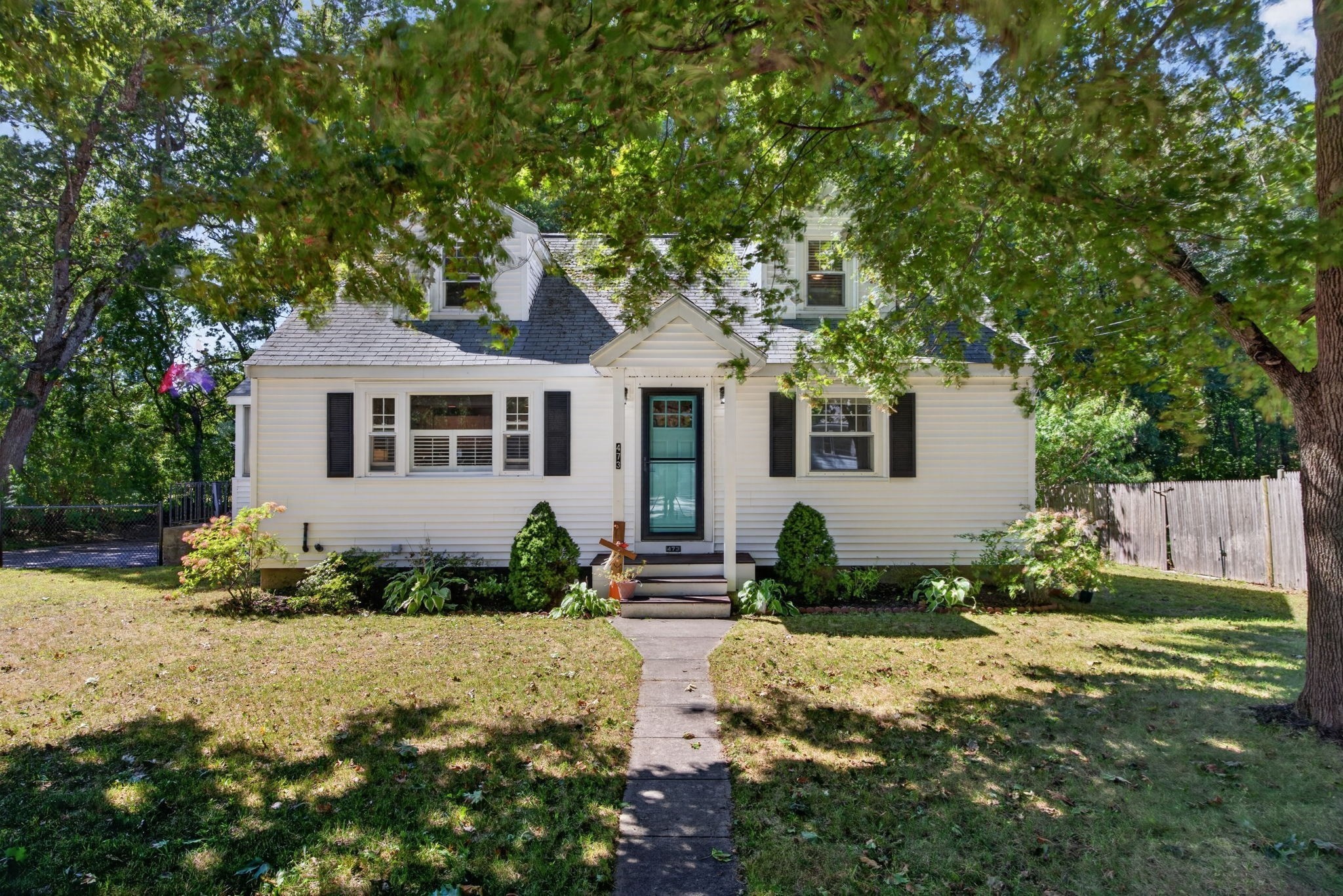 473 Foster Rd Property Photo 1