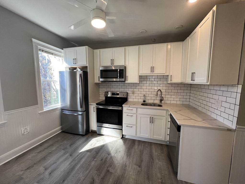 55 Parker St Property Photo 2