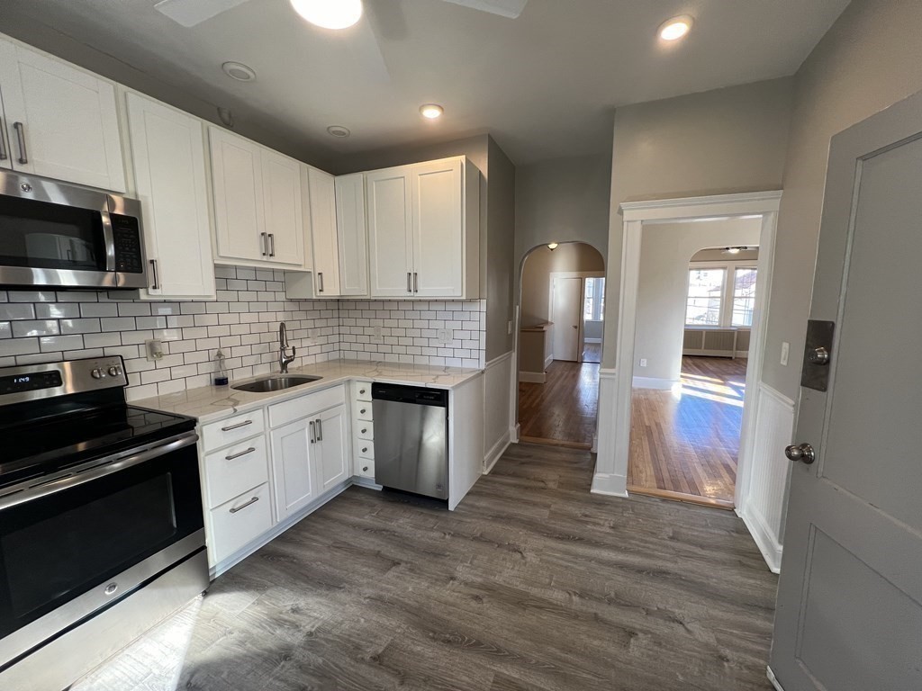 55 Parker St Property Photo 3
