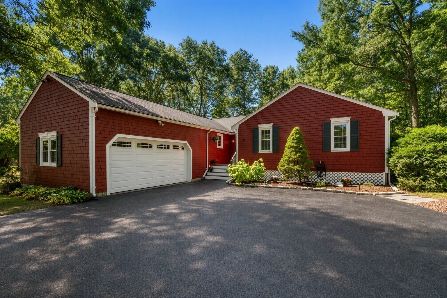 20 Wexford Dr Property Photo 1