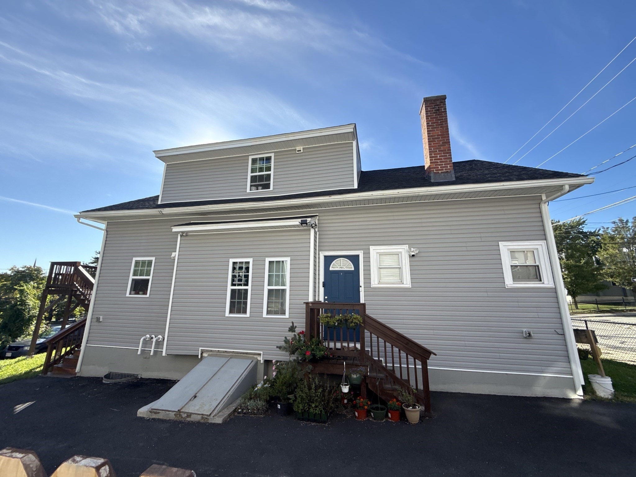 15 Congress St Property Photo 2