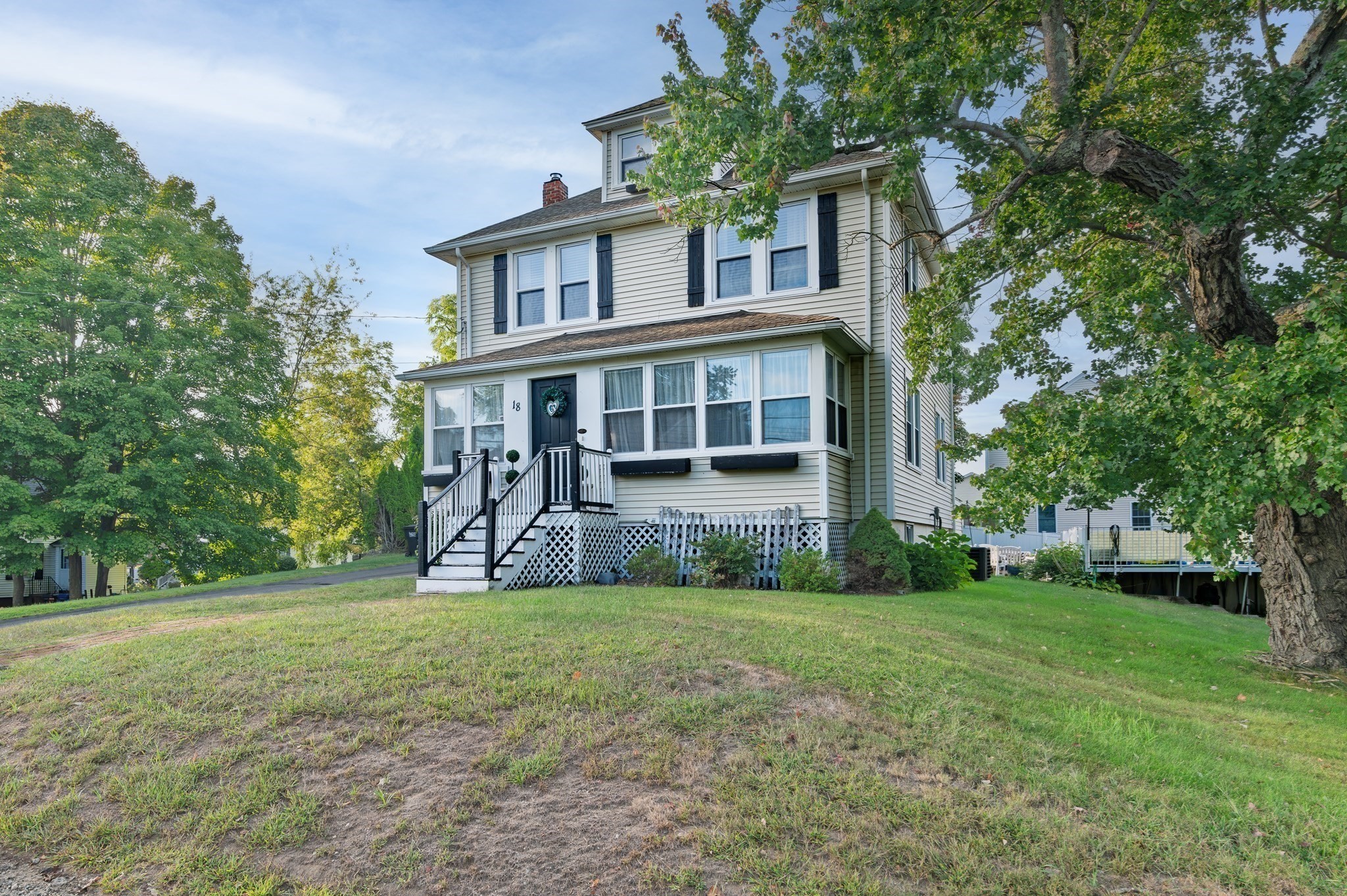 18 Vine Property Photo 4