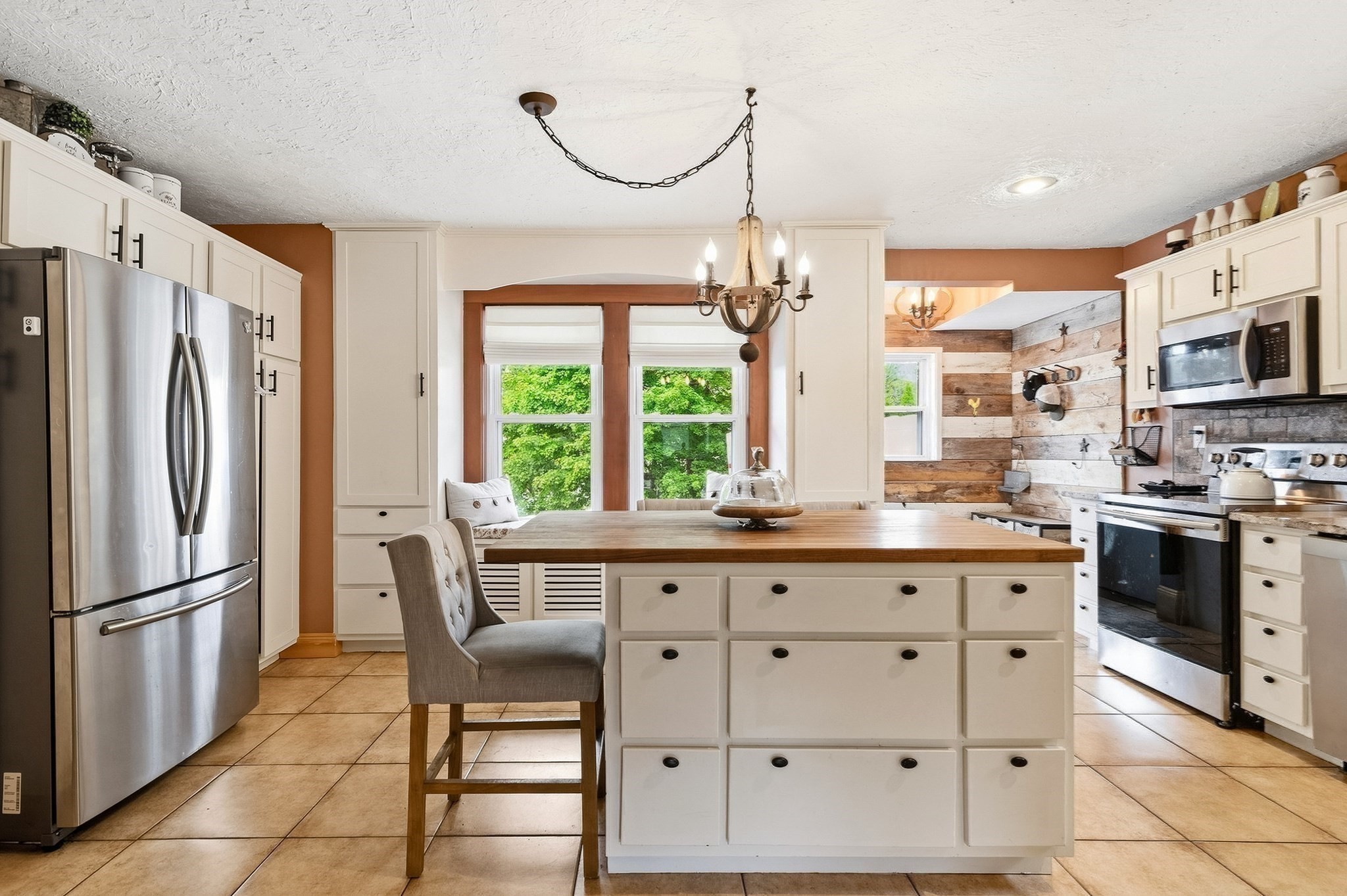18 Vine Property Photo 9