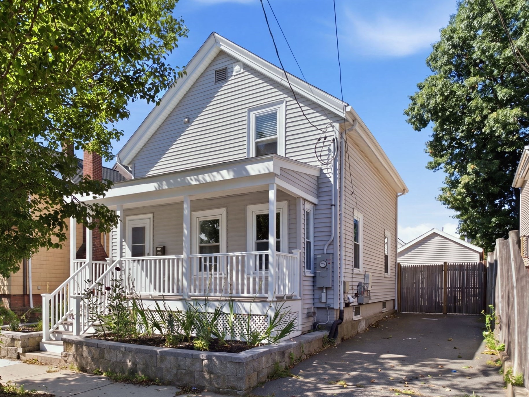 65 Davis Street Property Photo 1