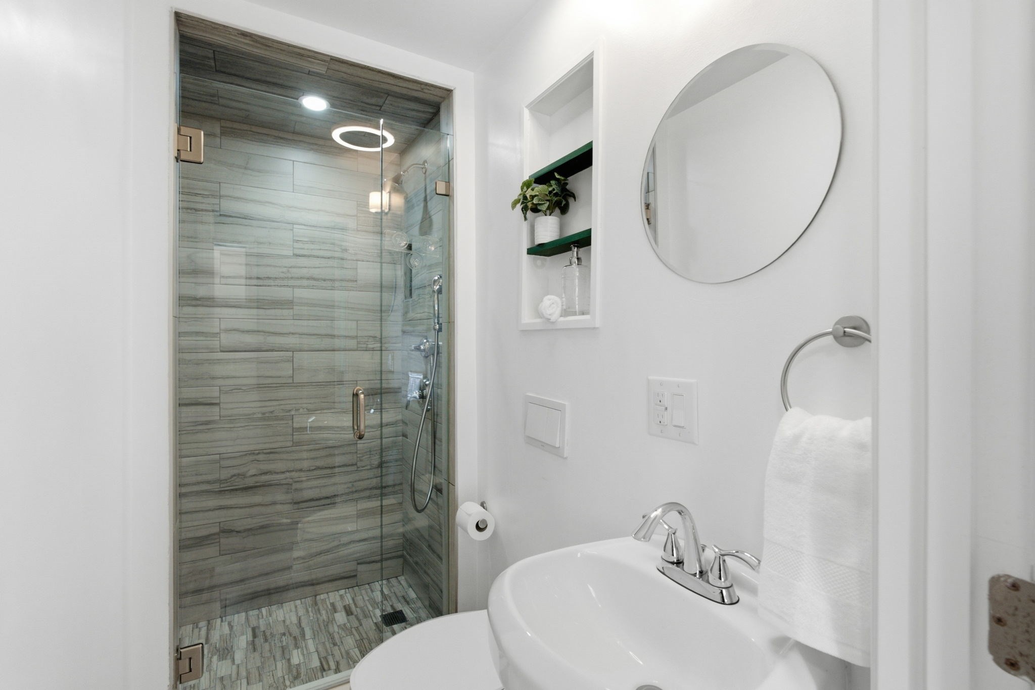 65 Davis Street Property Photo 13