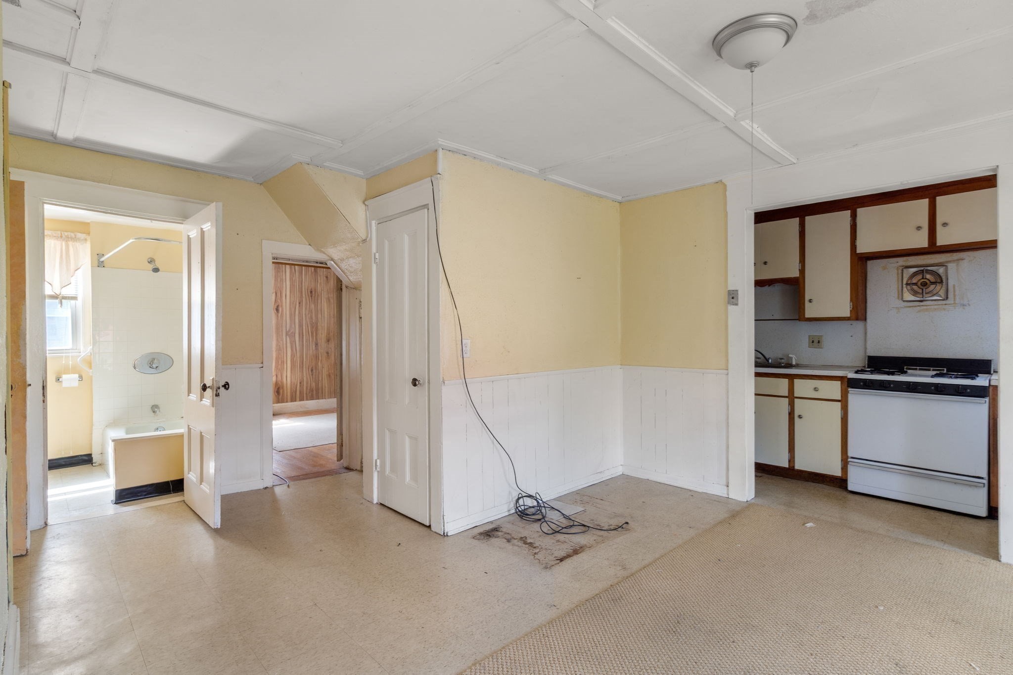 49 Summer Property Photo 15