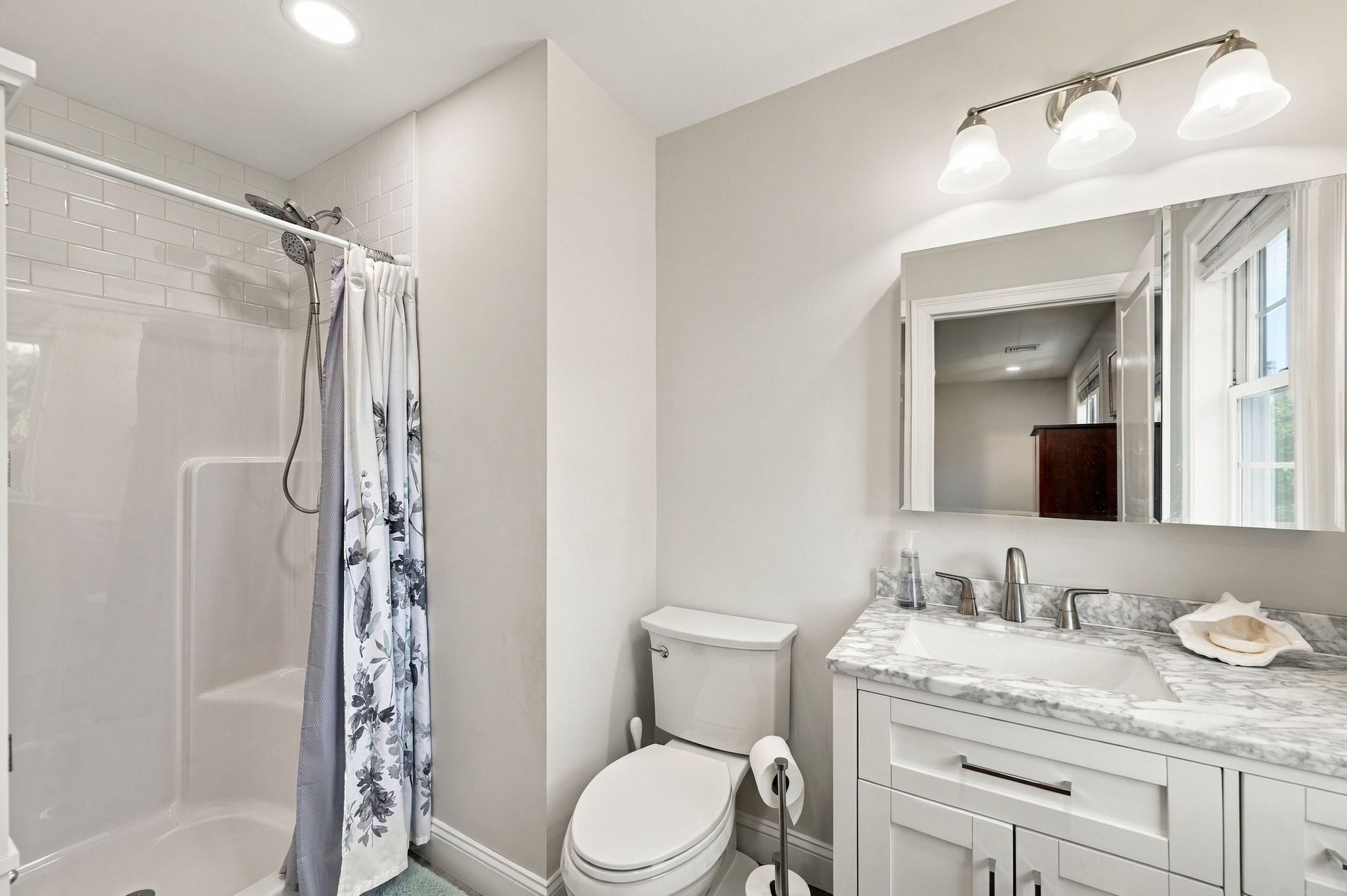 15 Elbridge Lane # 19 Property Photo 14