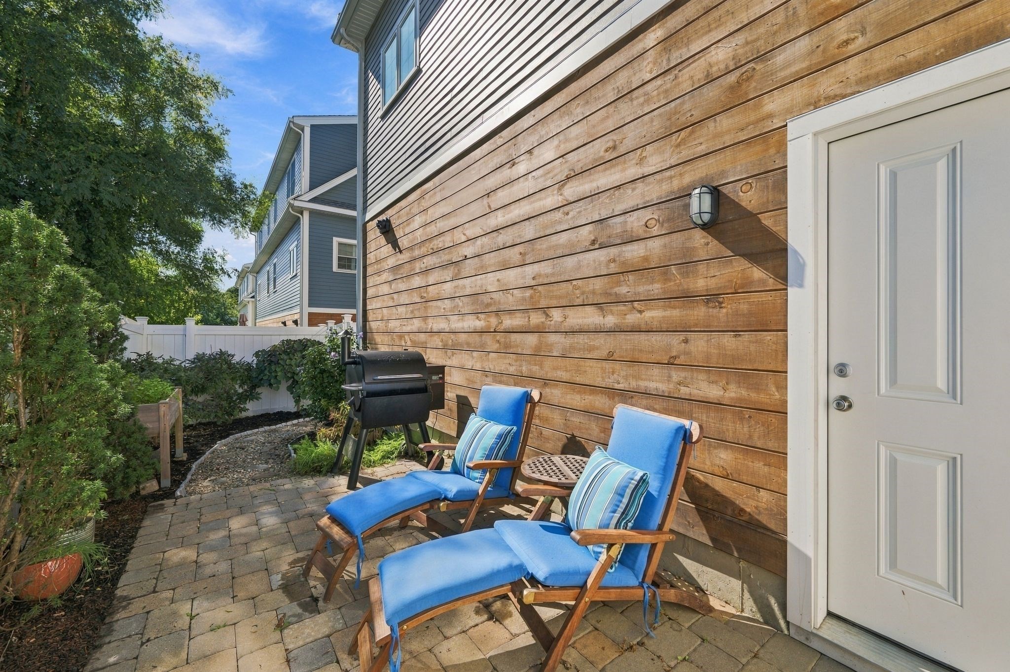 15 Elbridge Lane # 19 Property Photo 19