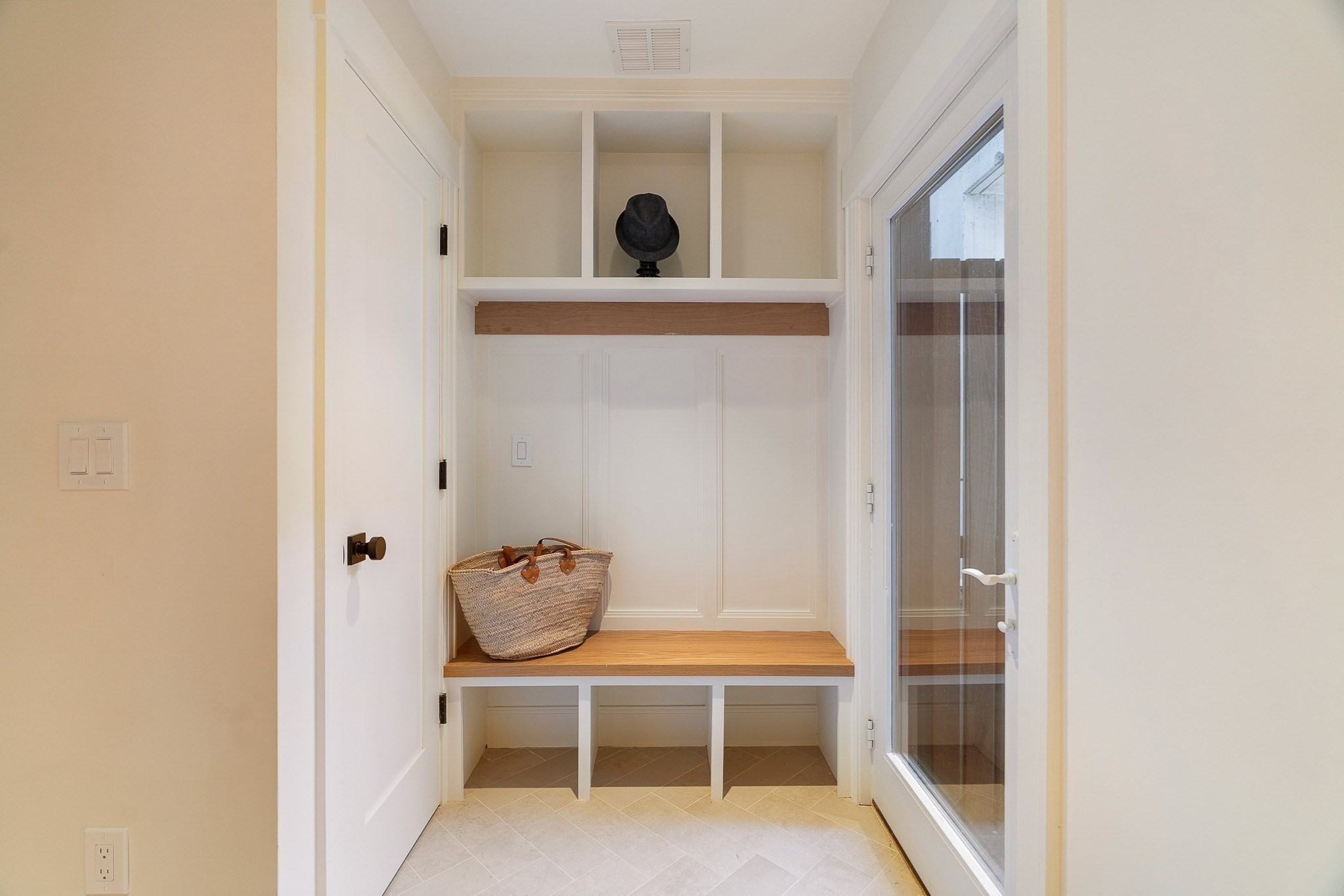 9b Mt. Auburn Street # B Property Photo 2