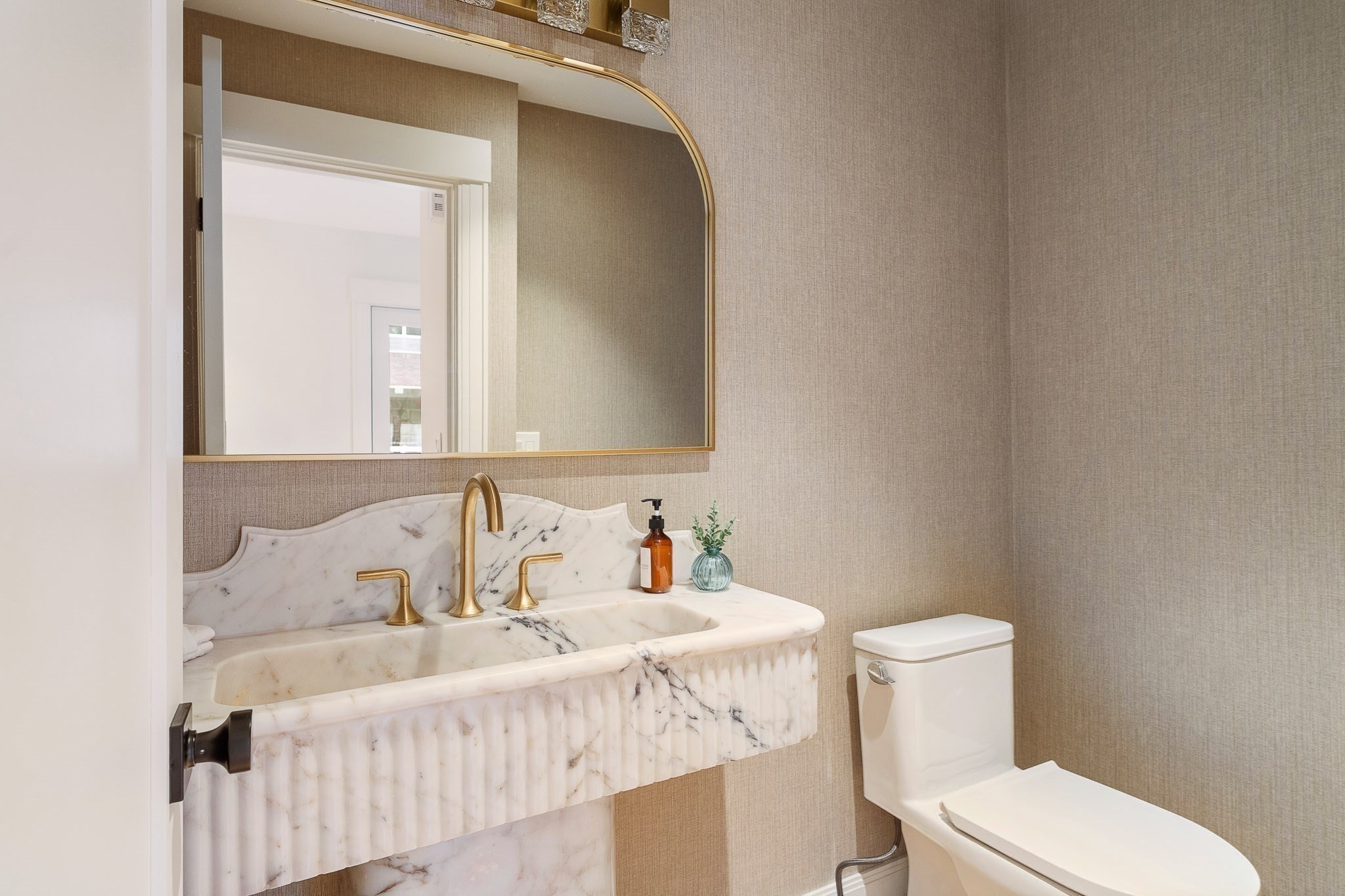 9b Mt. Auburn Street # B Property Photo 4