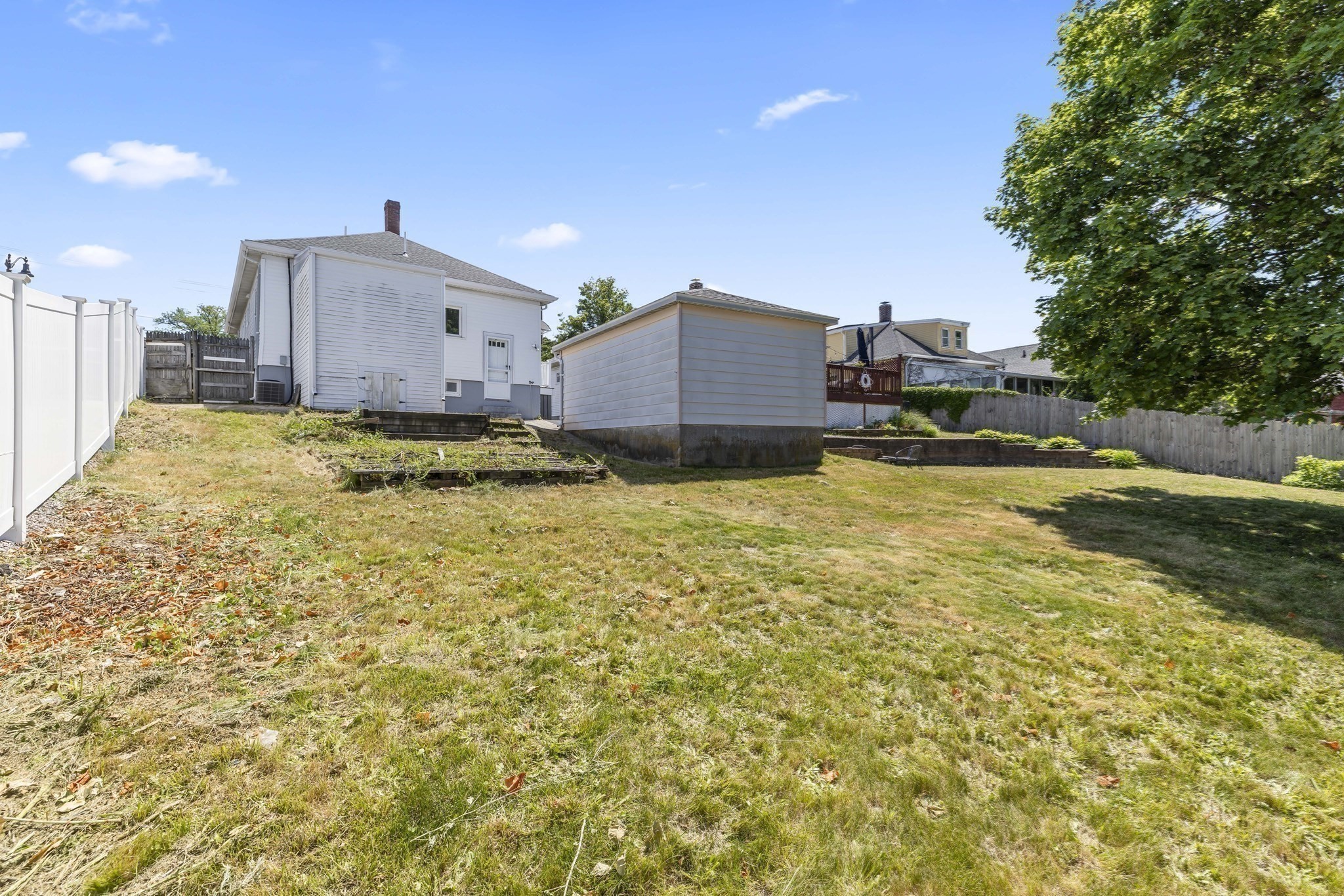 334 Sea St Property Photo 27