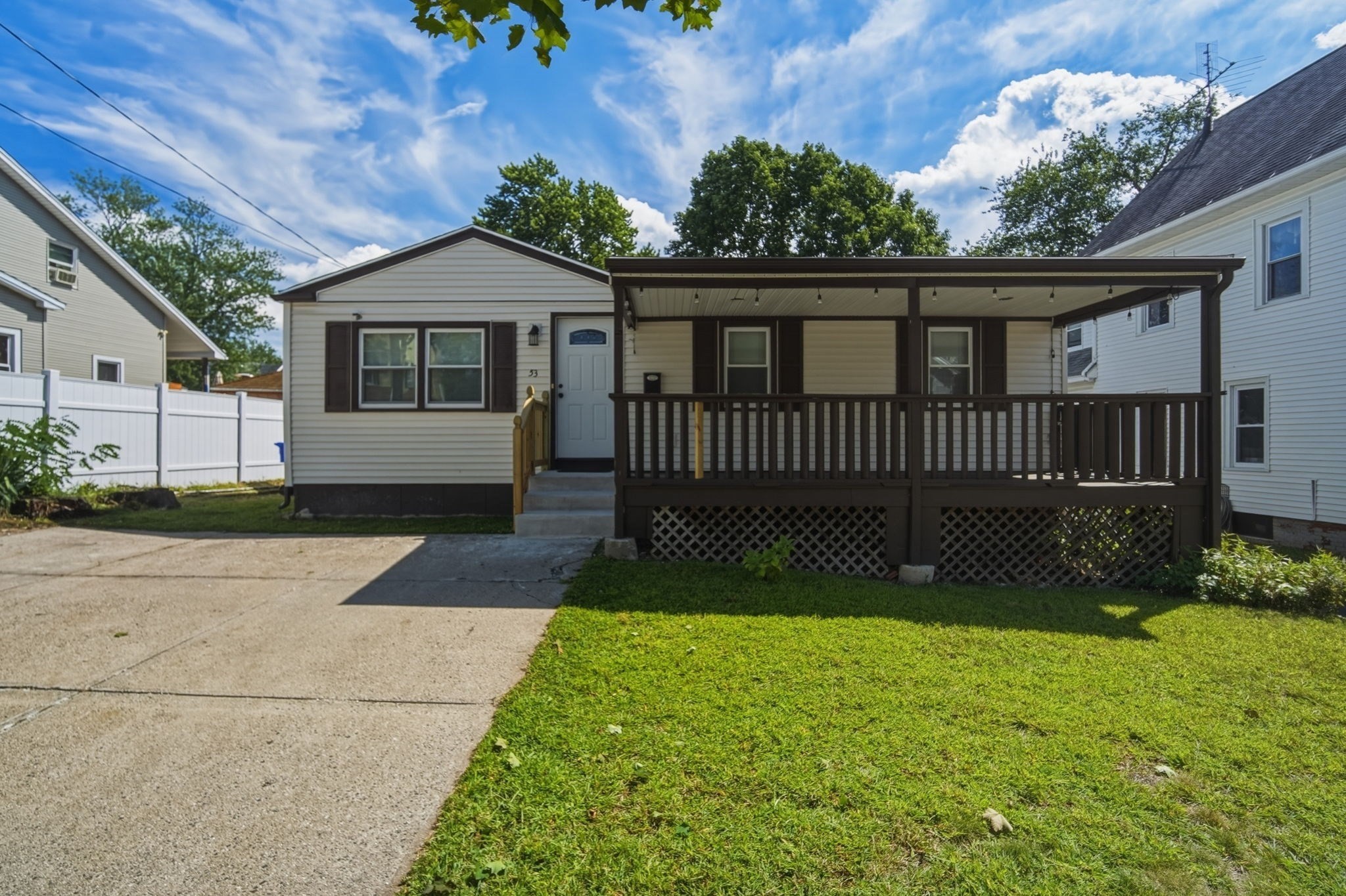 53 Silver Street Property Photo 1