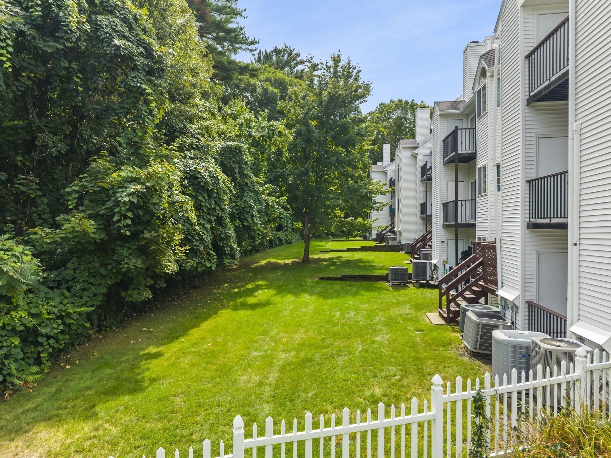 116 Tall Oaks Drive # A Property Photo 17