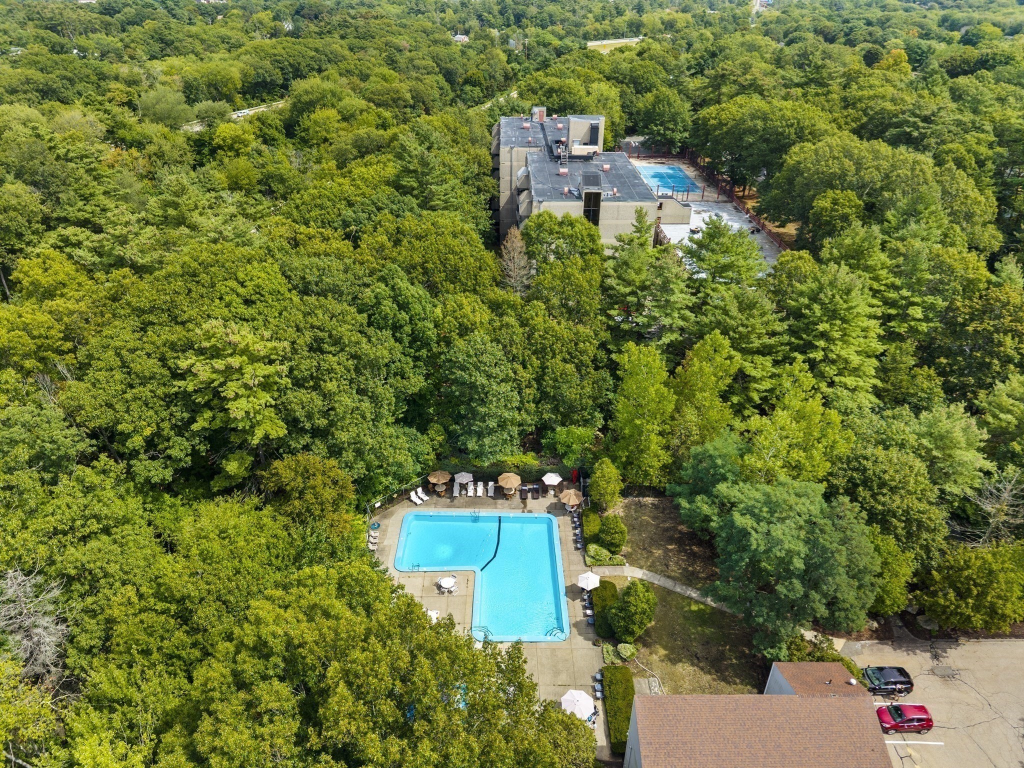 116 Tall Oaks Drive # A Property Photo 21