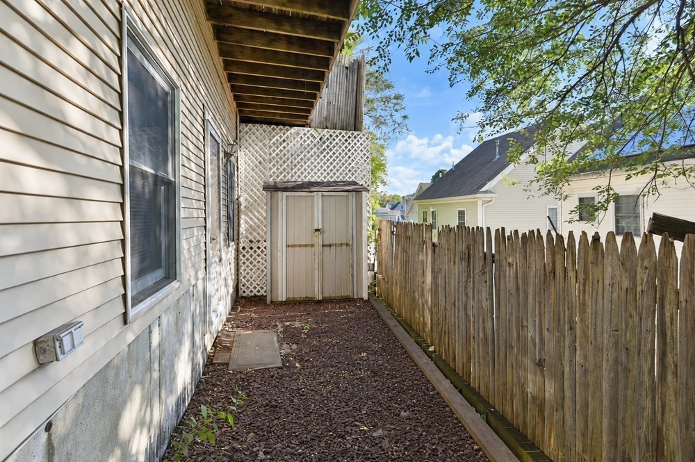 57 Hillcrest St Property Photo 28