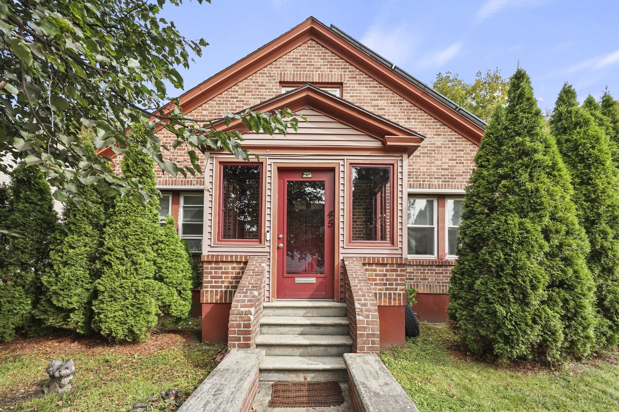 45 Stoddard Ave Property Photo 2