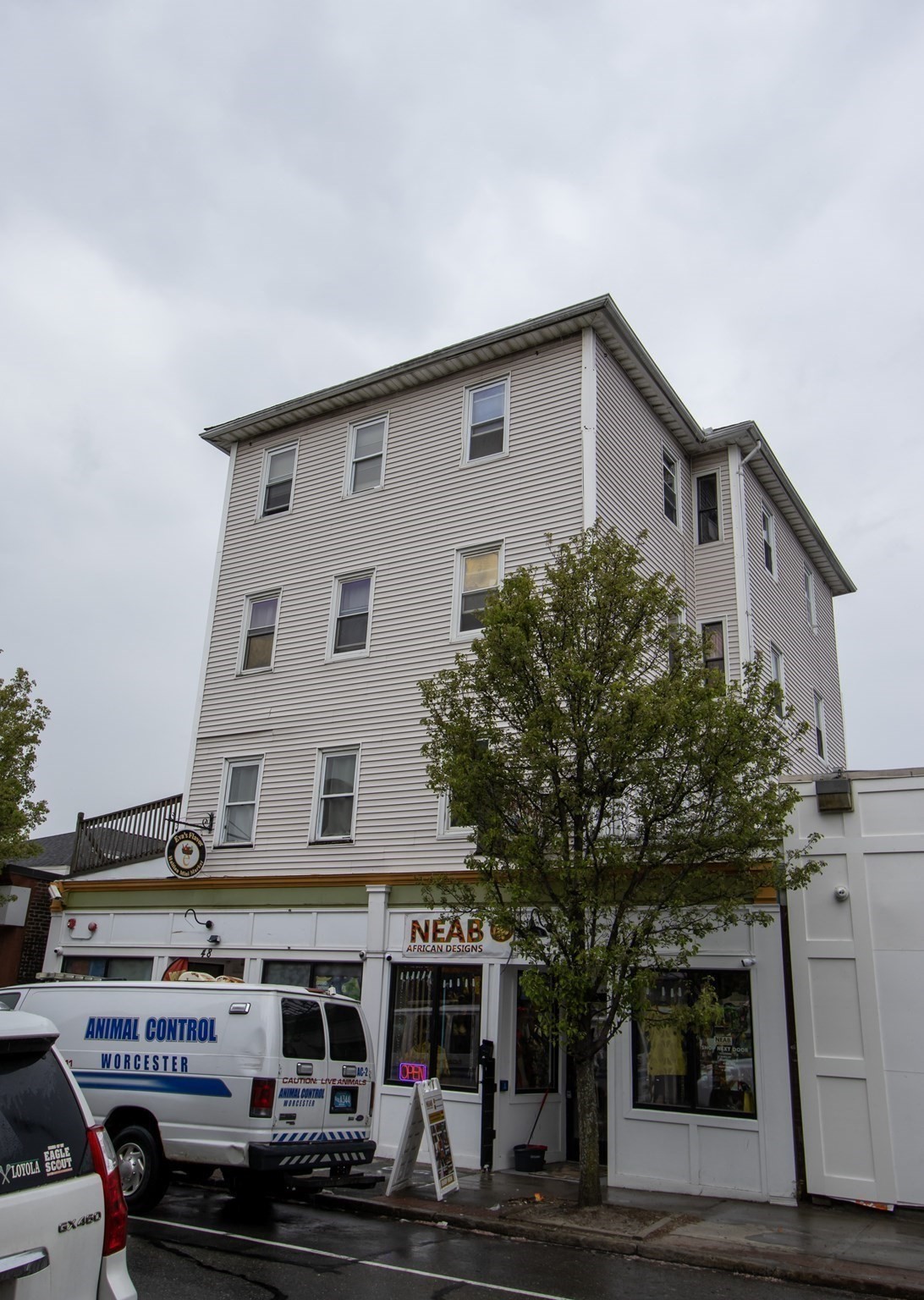 46 Millbury St Property Photo 1