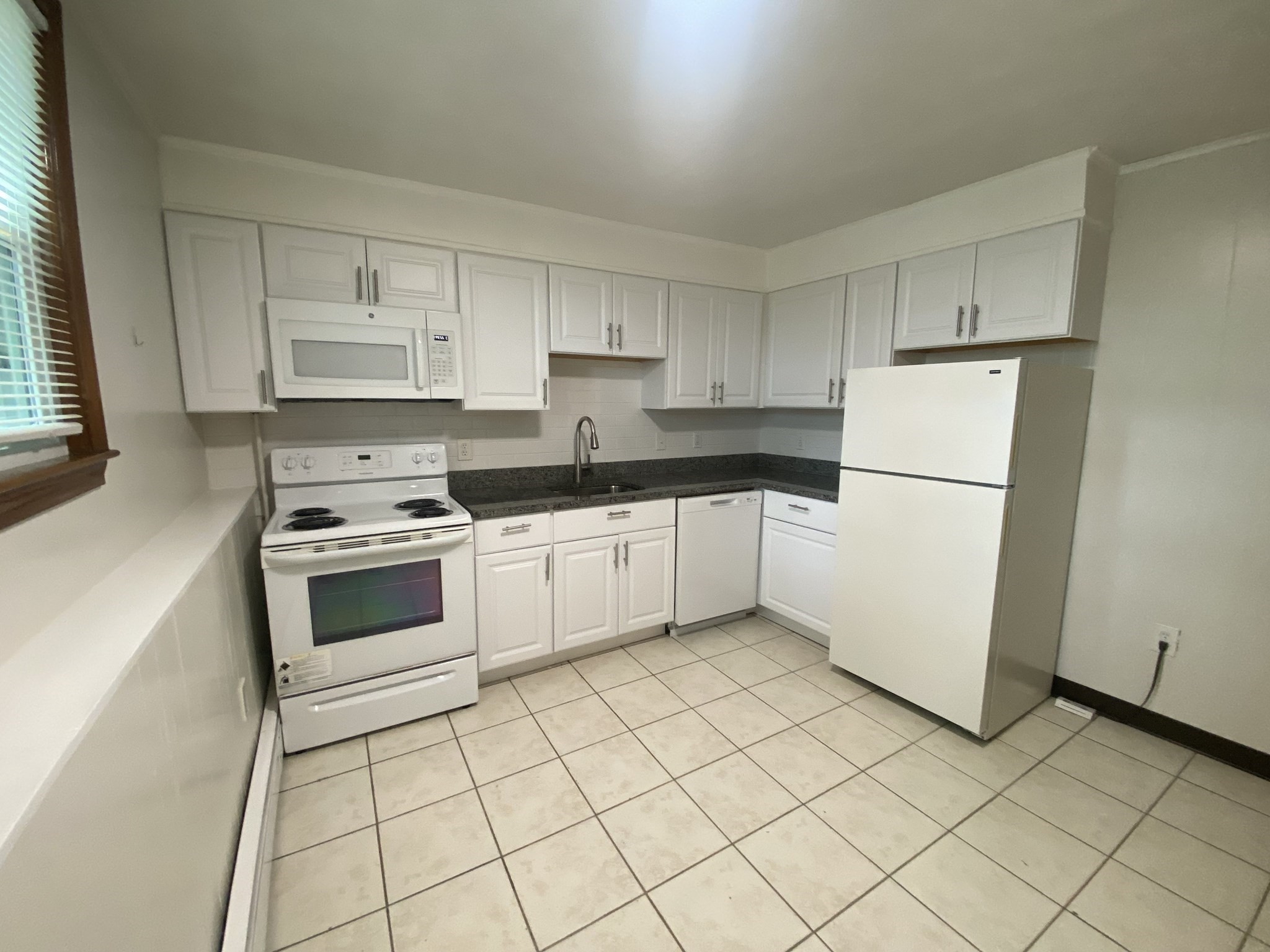 900 Lexington Street # B1 Property Photo 1