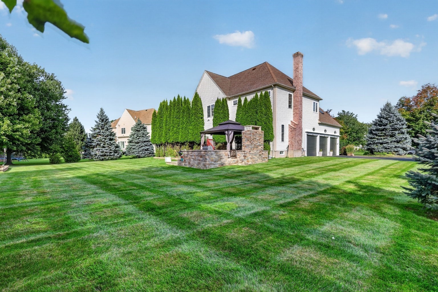 4 Iarussi Way Property Photo 4