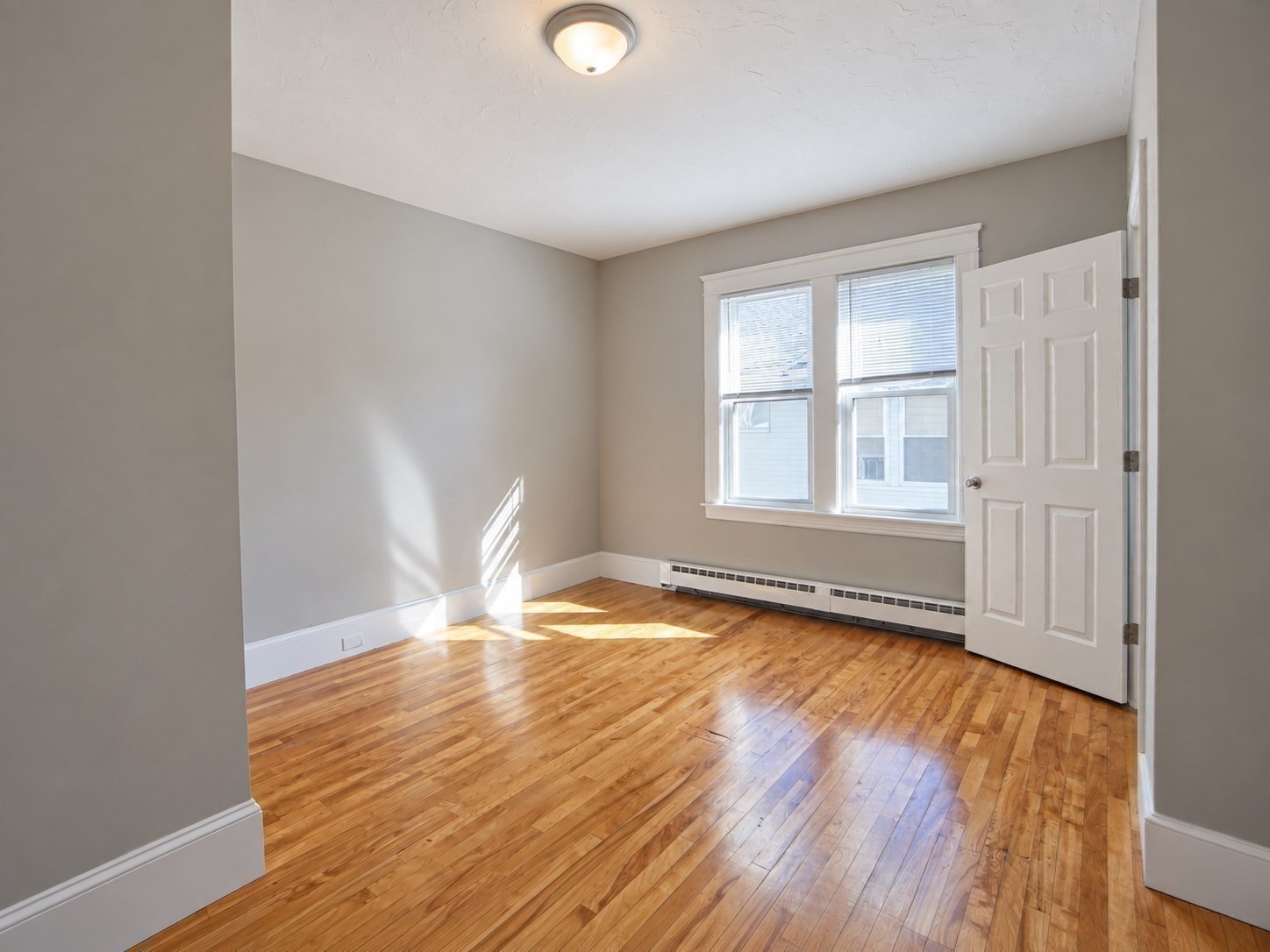 320 Hamilton St Property Photo 8
