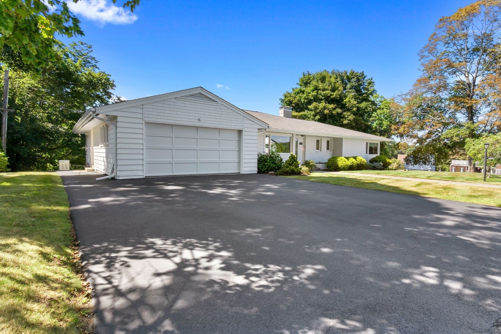 4 Arlington Ter Property Photo 3