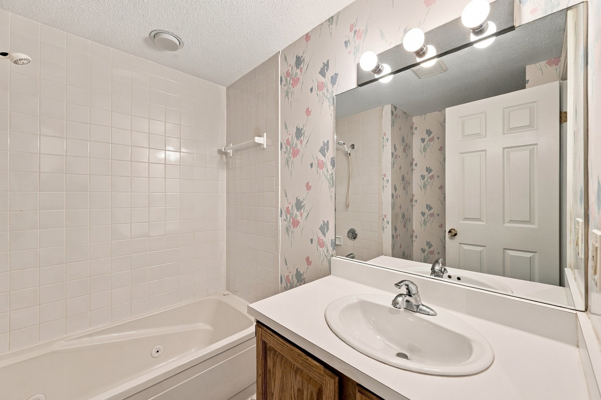 12 Ledgewood Way # 21 Property Photo 22